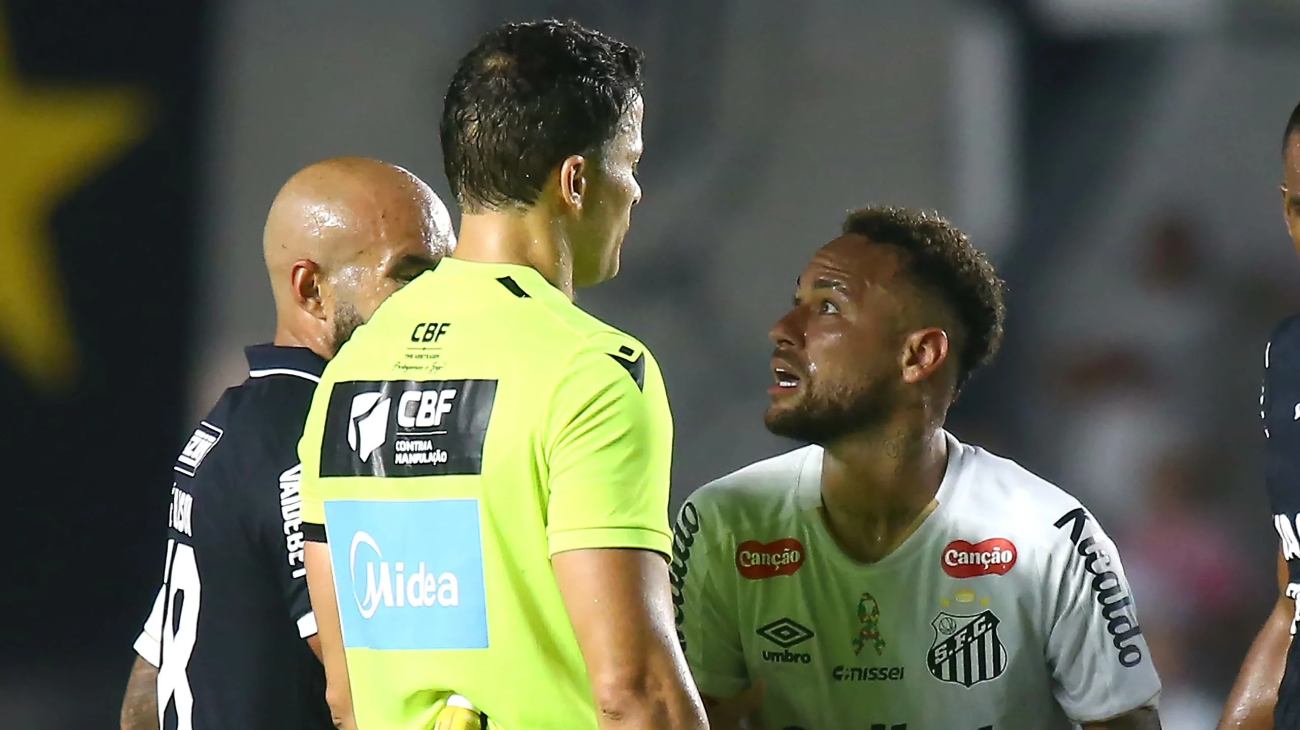 Neymar está fora do próximo jogo - Foto: Mauricio De Souza/AGIF.