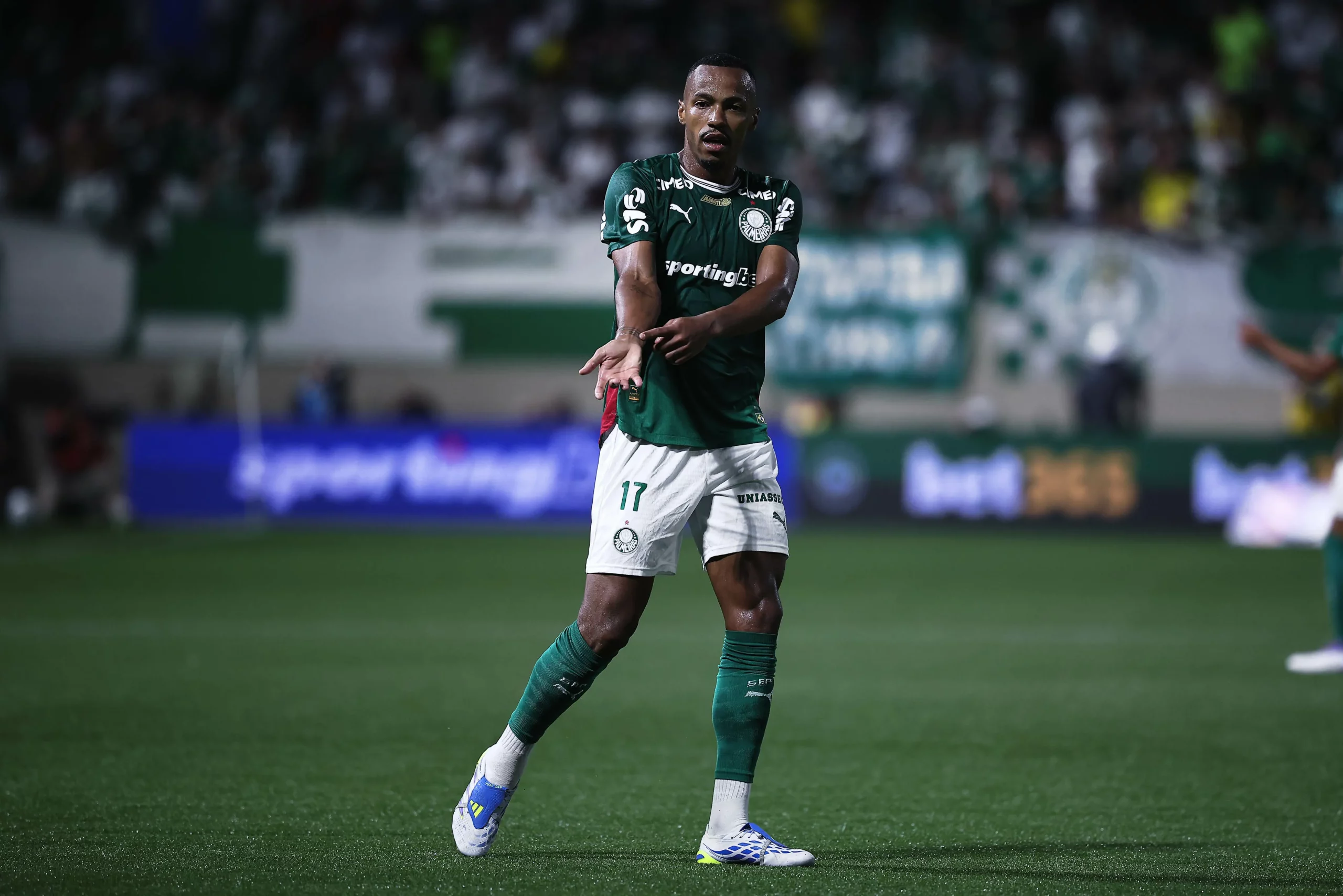 SP – BARUERI – 02/04/2026 – BRASILEIRO A 2026, PALMEIRAS X GREMIO – Marlon Freitas jogador do Palmeiras comemora seu gol durante partida contra o Gremio no estadio Arena Barueri pelo campeonato Brasileiro A 2026. Foto: Ettore Chiereguini/AGIF