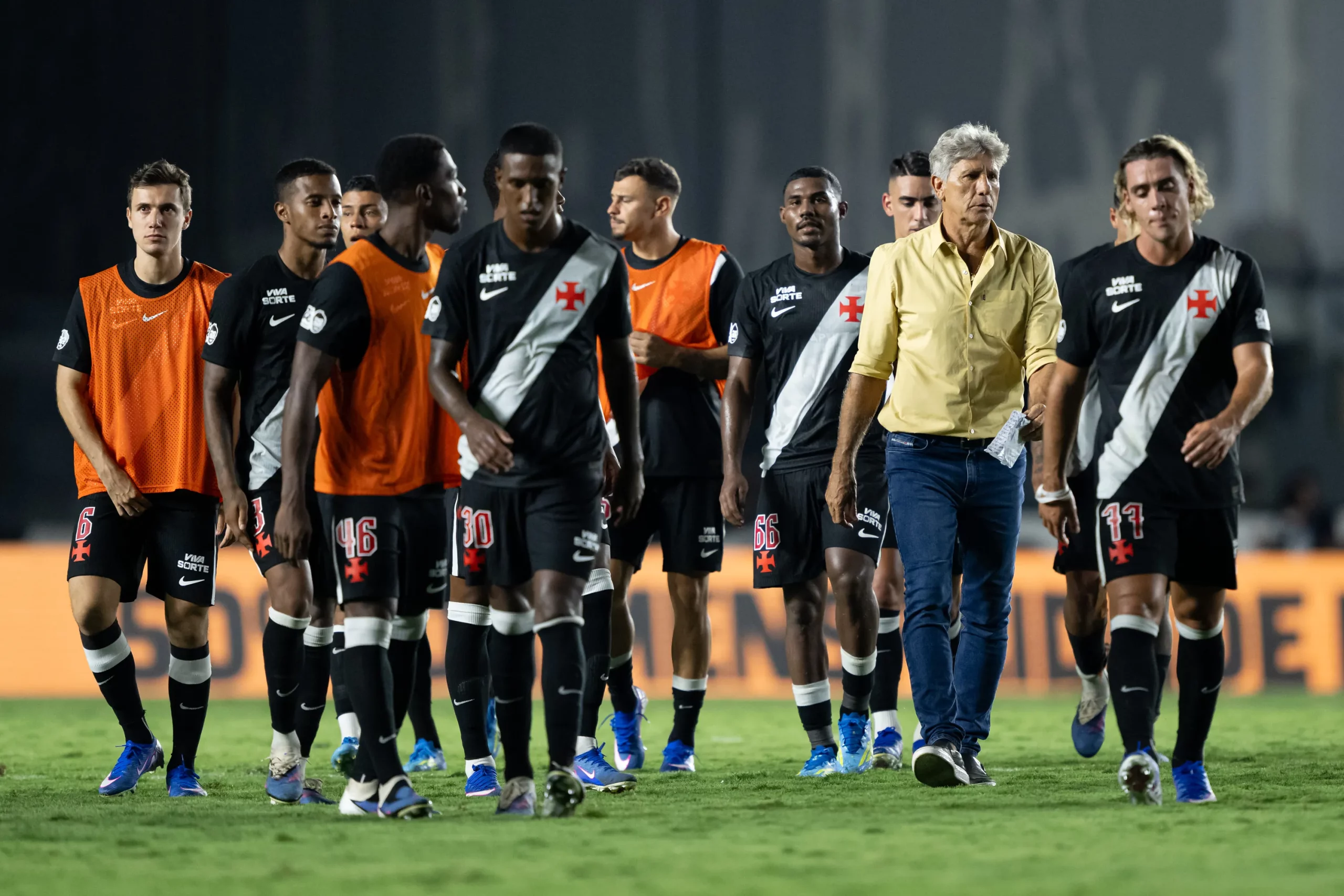 Renato Gaucho tecnico do Vasco durante partida contra o Botafogo no estadio Sao Januario pelo campeonato Brasileiro A 2026. Foto: Jorge Rodrigues/AGIF