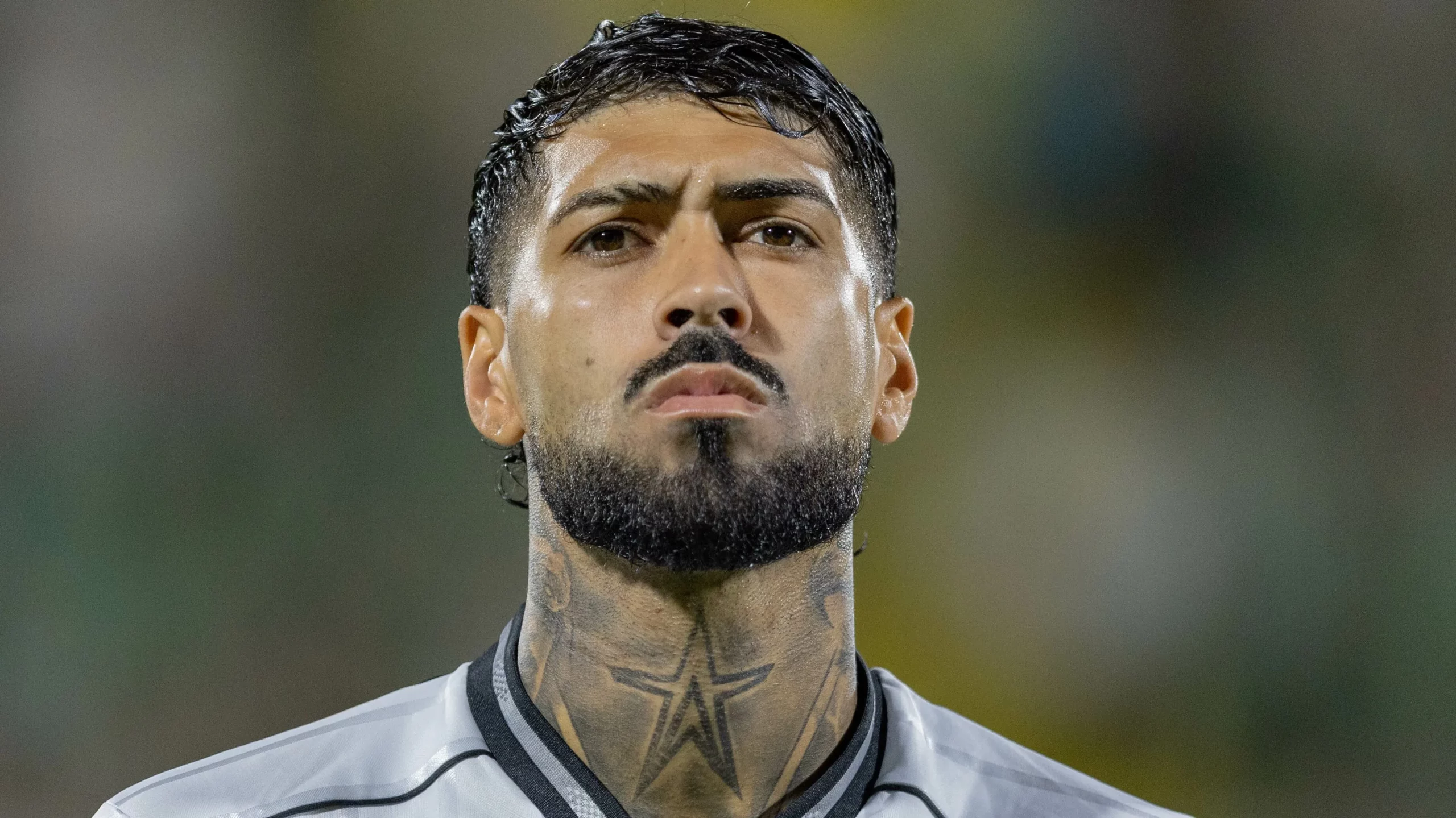 Alexander Barboza  jogador do Botafogo durante partida contra o Chapecoense no estadio Arena Conda pelo campeonato Brasileiro A 2026 – Foto: Liamara Polli/AGIF