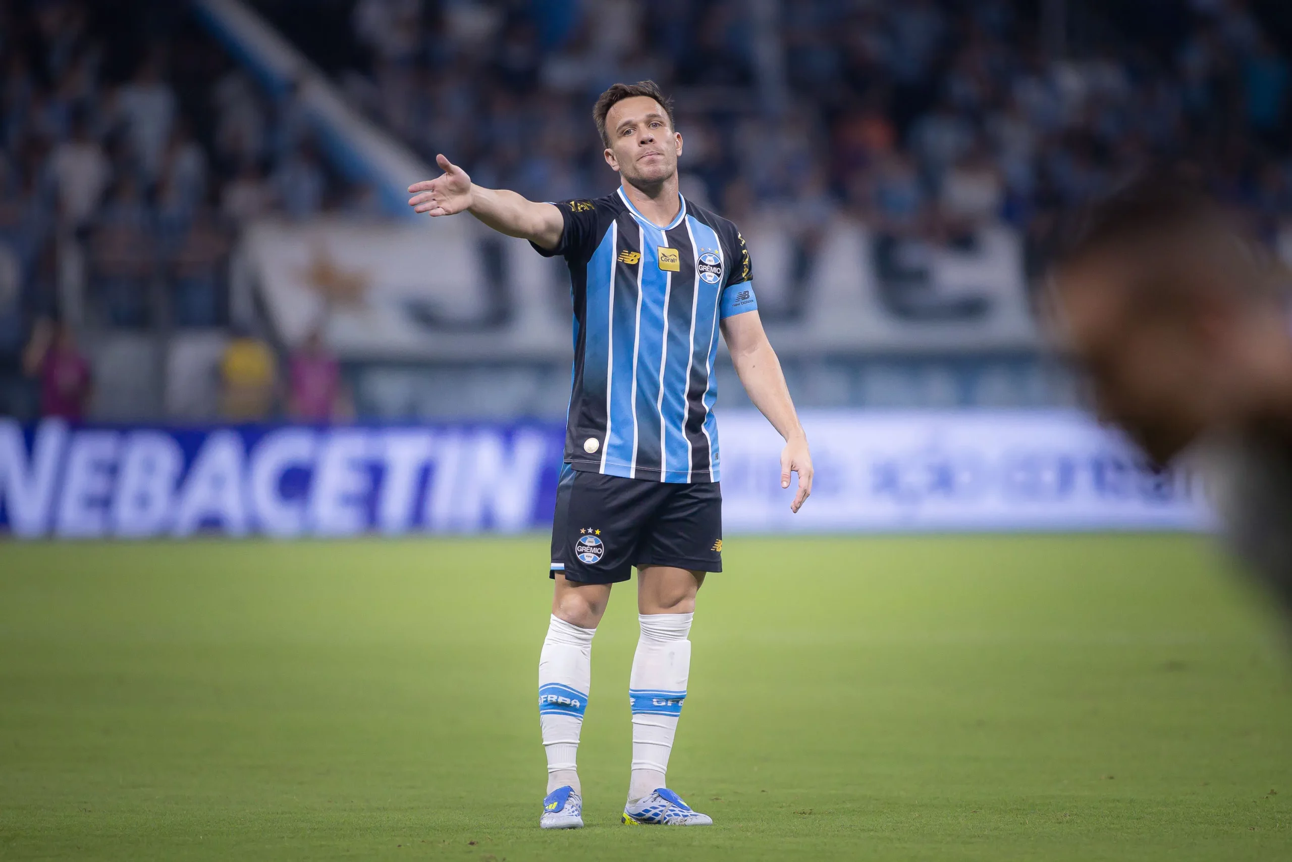 Meio-campista disputou 18 jogos pelo Grêmio em 2026, com um gol e uma assistência – Foto: Maxi Franzoi/AGIF