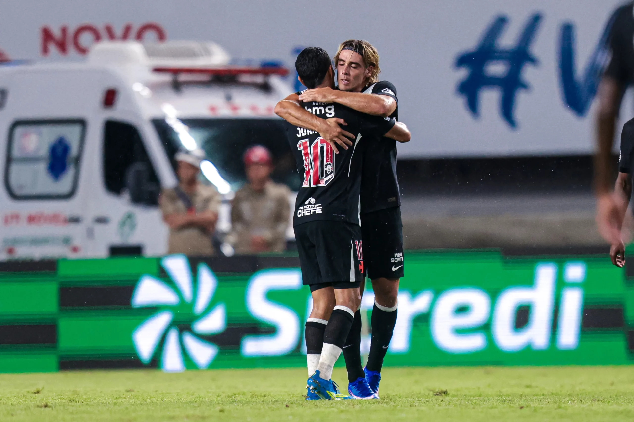 Spinelli jogador do Vasco comemora seu gol durante partida contra o Paysandu no estadio Mangueirao pelo campeonato Copa Do Brasil 2026. Foto: Fernando Torres/AGIF