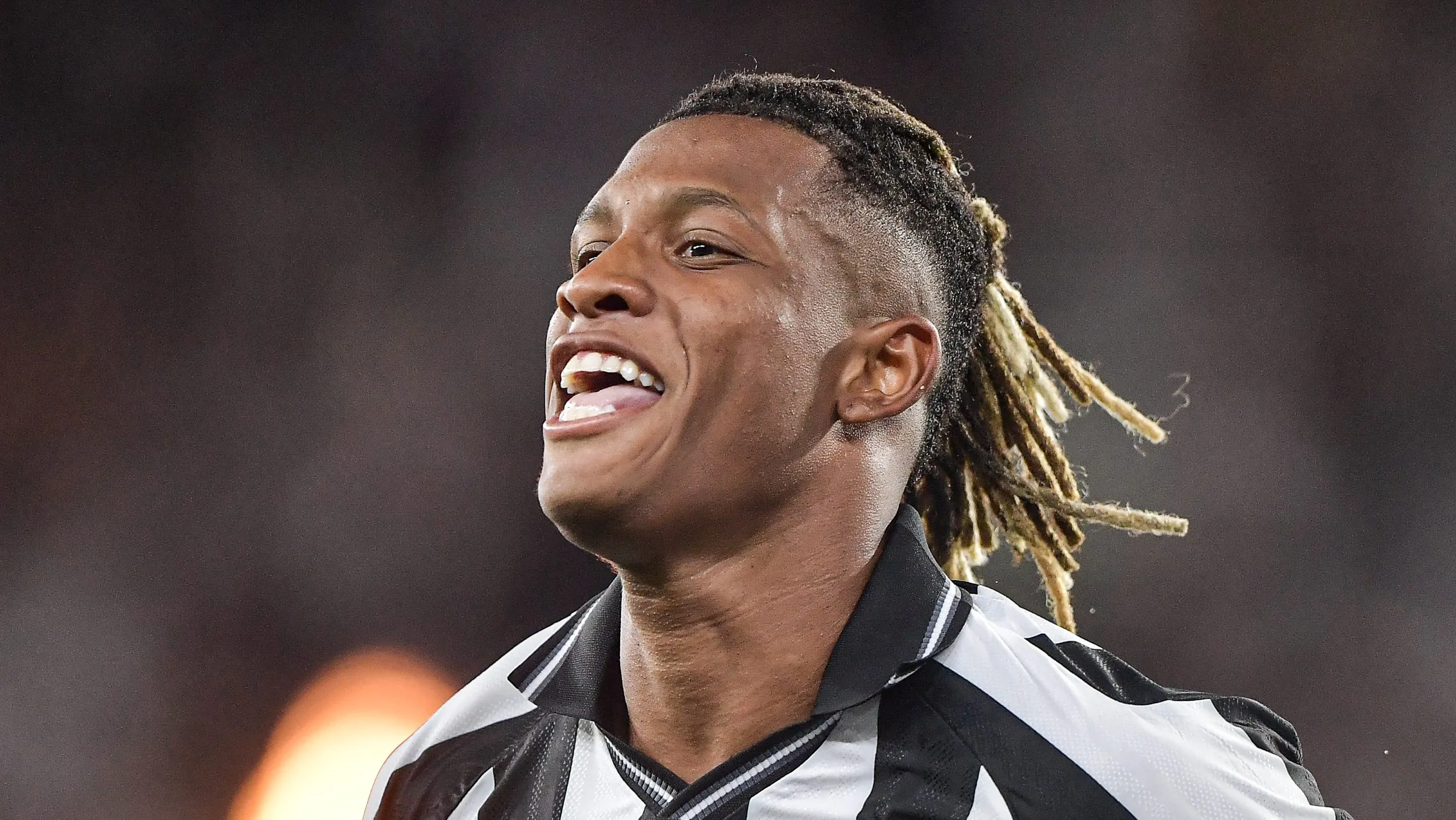 Danilo jogador do Botafogo durante partida contra o Cruzeiro no estadio Engenhao pelo campeonato Brasileiro A 2026. Foto: Thiago Ribeiro/AGIF