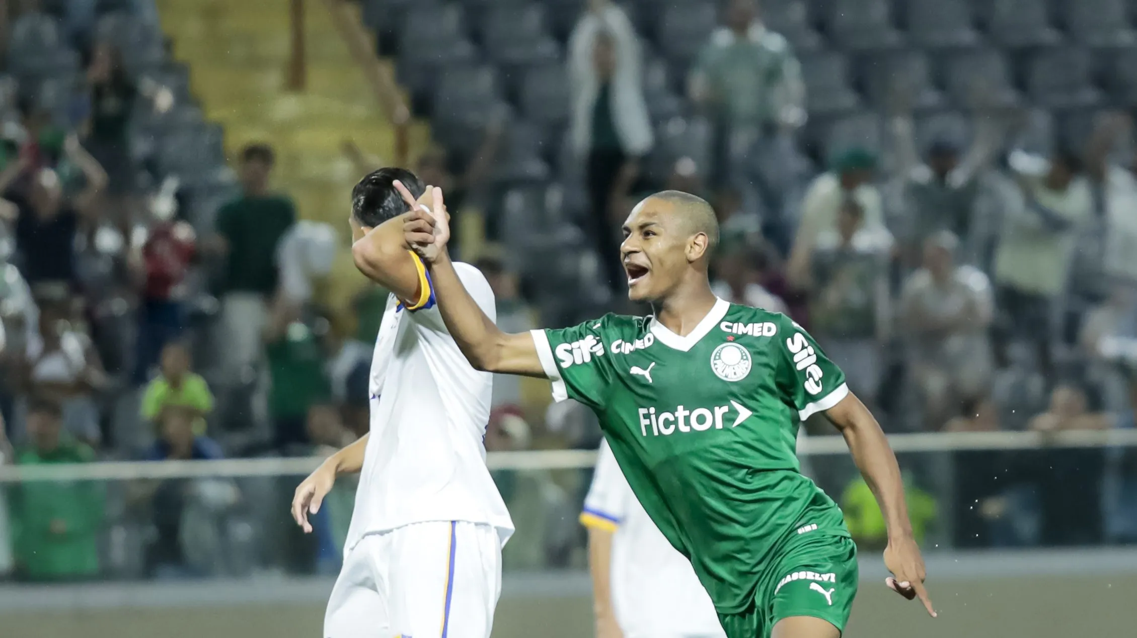 SP – BARUERI – 08/01/2026 – COPA SAO PAULO JUNIOR 2026, PALMEIRAS X BATALHAO – Eduardo Conceicao jogador do Palmeiras comemora seu gol durante partida contra o Batalhao no estadio Arena Barueri pelo campeonato Copa Sao Paulo Junior 2026. Foto: Marco Miatelo/AGIF