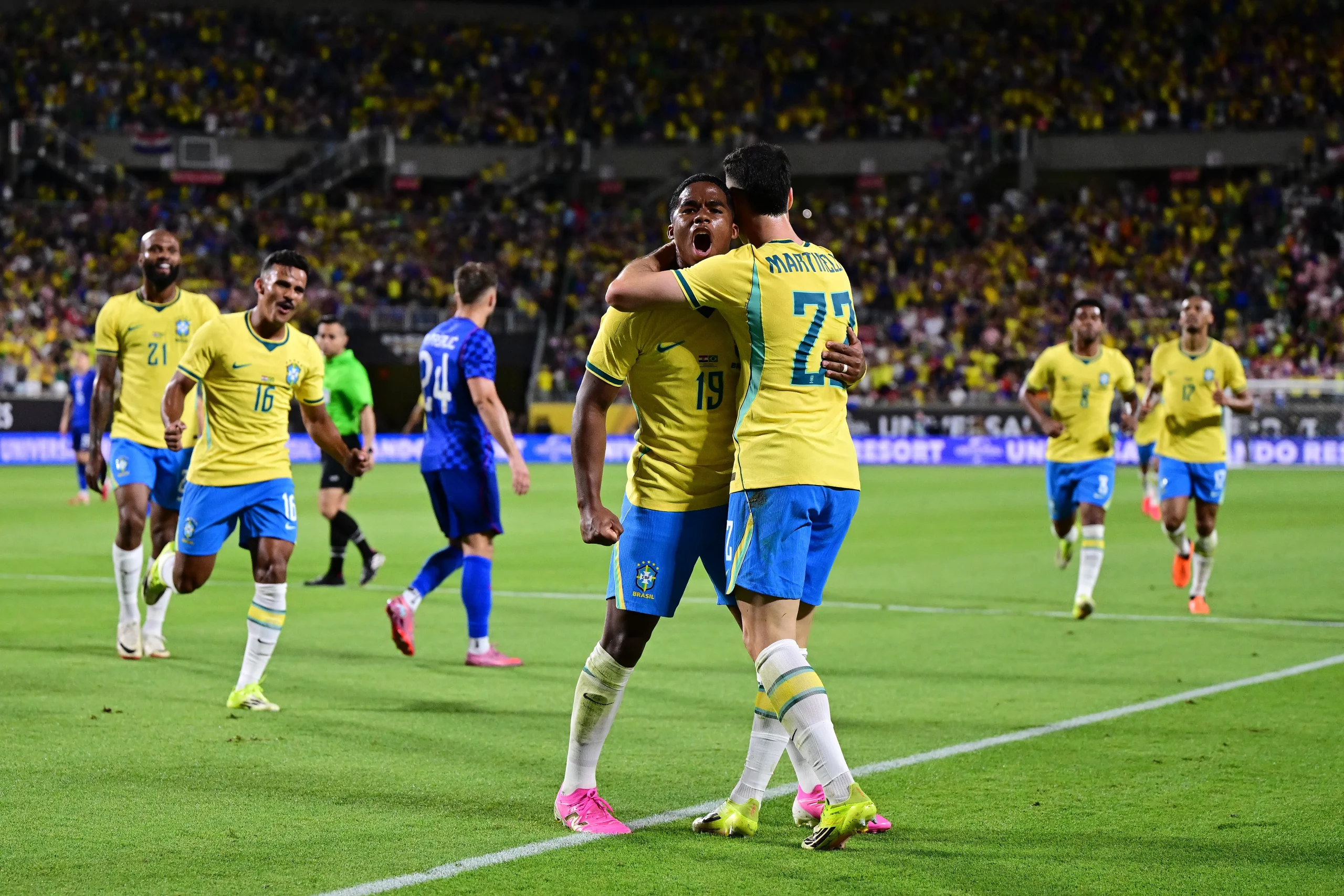Endrick foi um dos destaques na última Data FIFA. Photo by Julio Aguilar/Getty Images