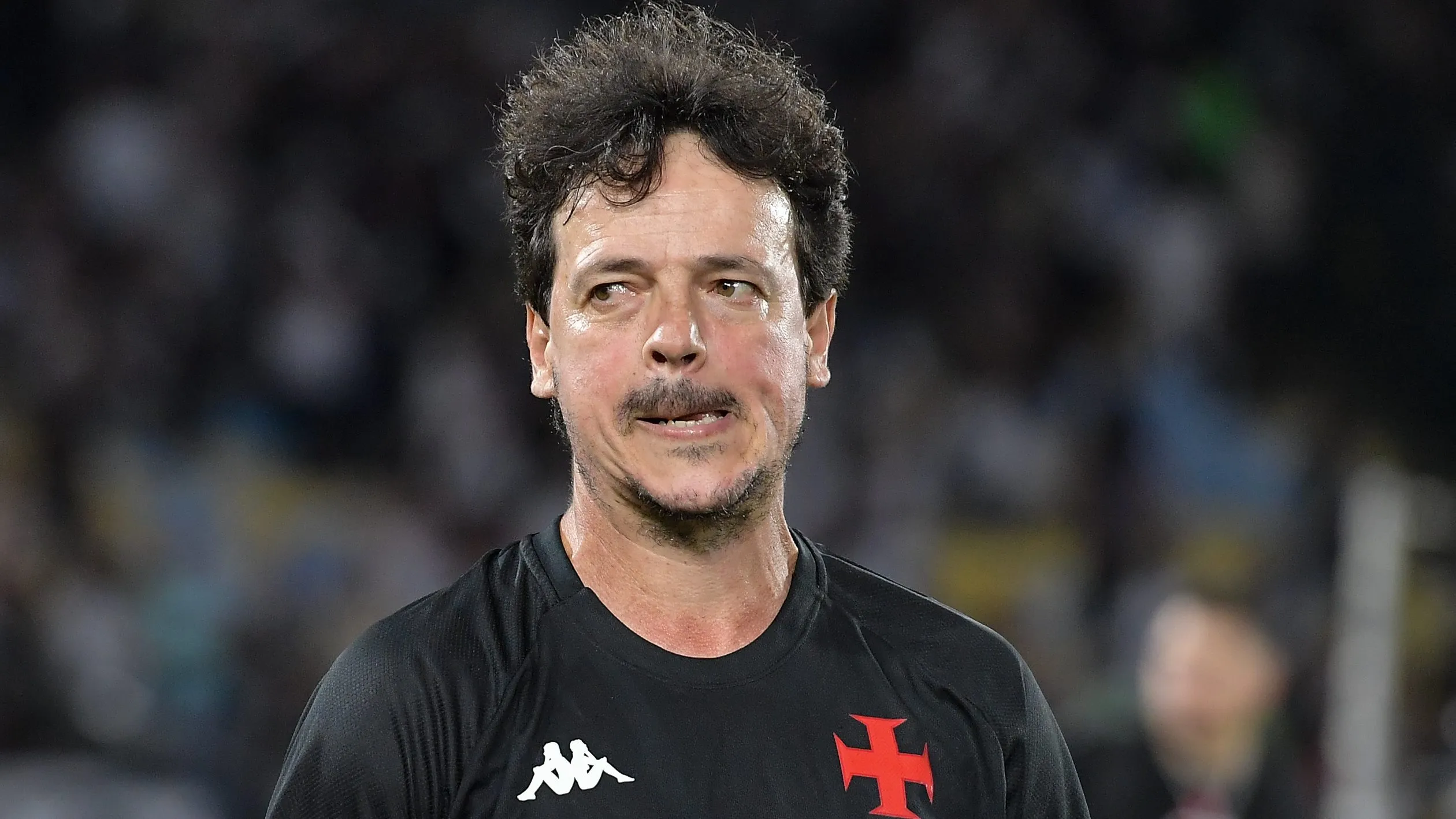 Fernando Diniz terá um grande desafio no Timão – Foto: Thiago Ribeiro/AGIF