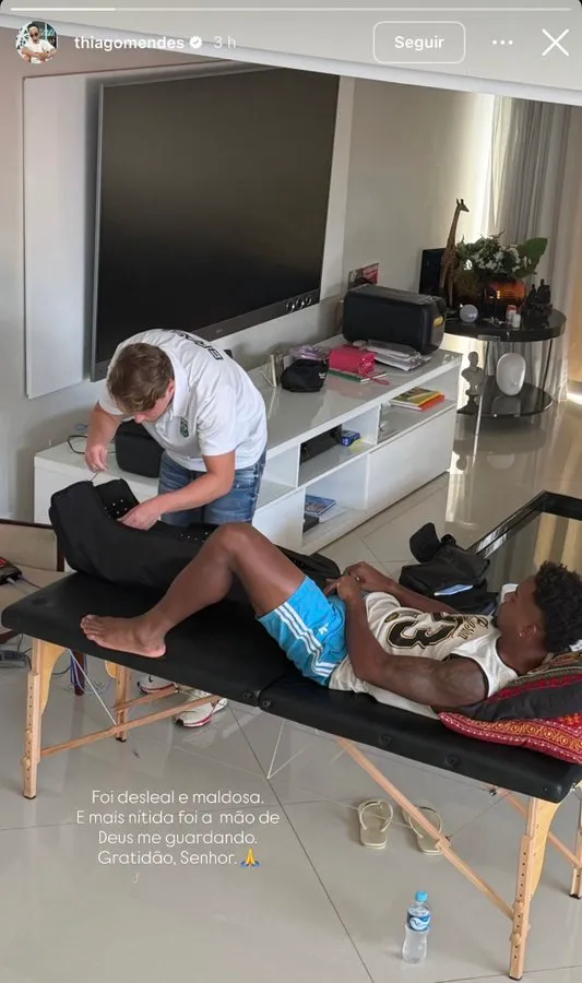 Thiago Mendes classificou entrada de André como ‘desleal e maldosa’ – Foto: Reprodução/X oficial Thiago Mendes