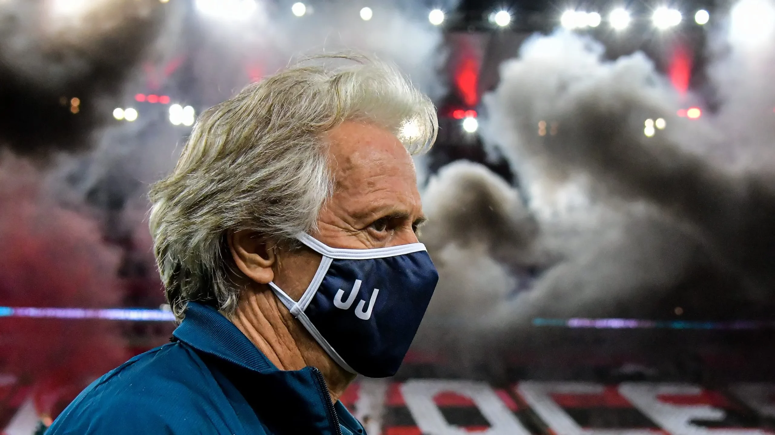 Foto: Thiago Ribeiro/AGIF – Jorge Jesus, ídolo do Flamengo, pode treinar uma Seleção no Mundial.