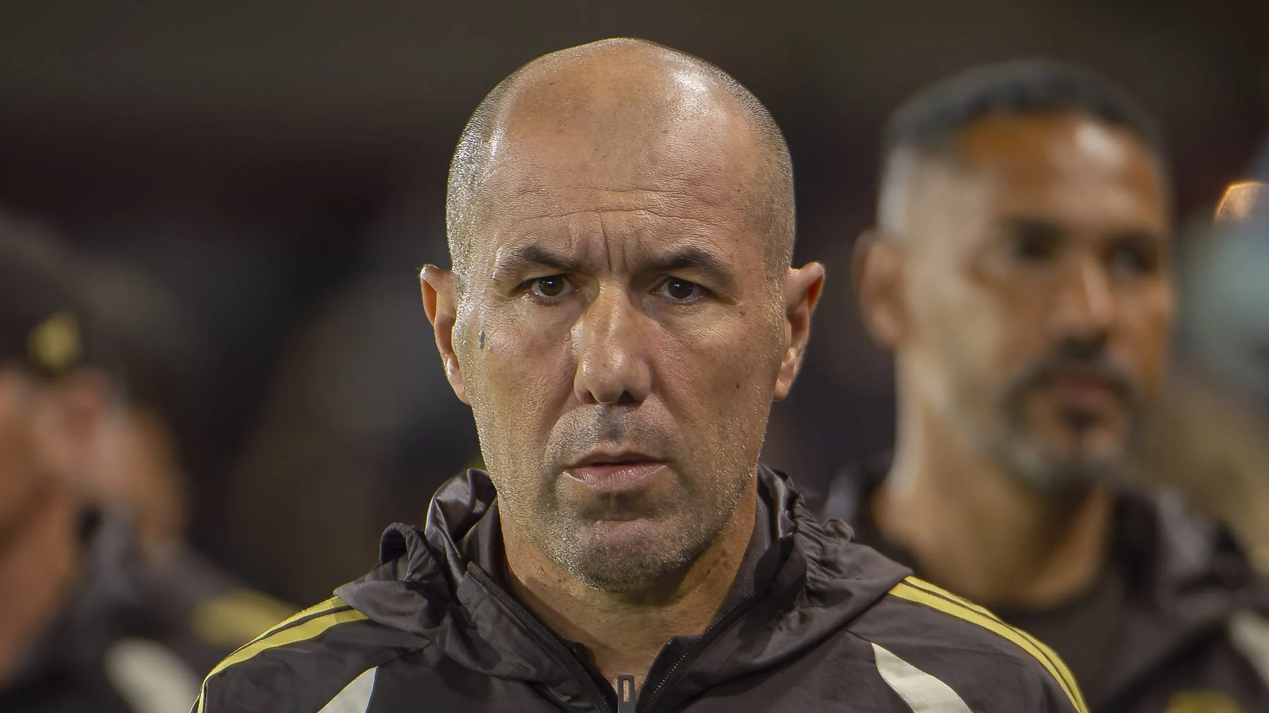 Leonardo Jardim tecnico do Flamengo durante partida contra o Bragantino no estadio Cicero De Souza Marques pelo campeonato Brasileiro A 2026. Foto: Anderson Romao/AGIF