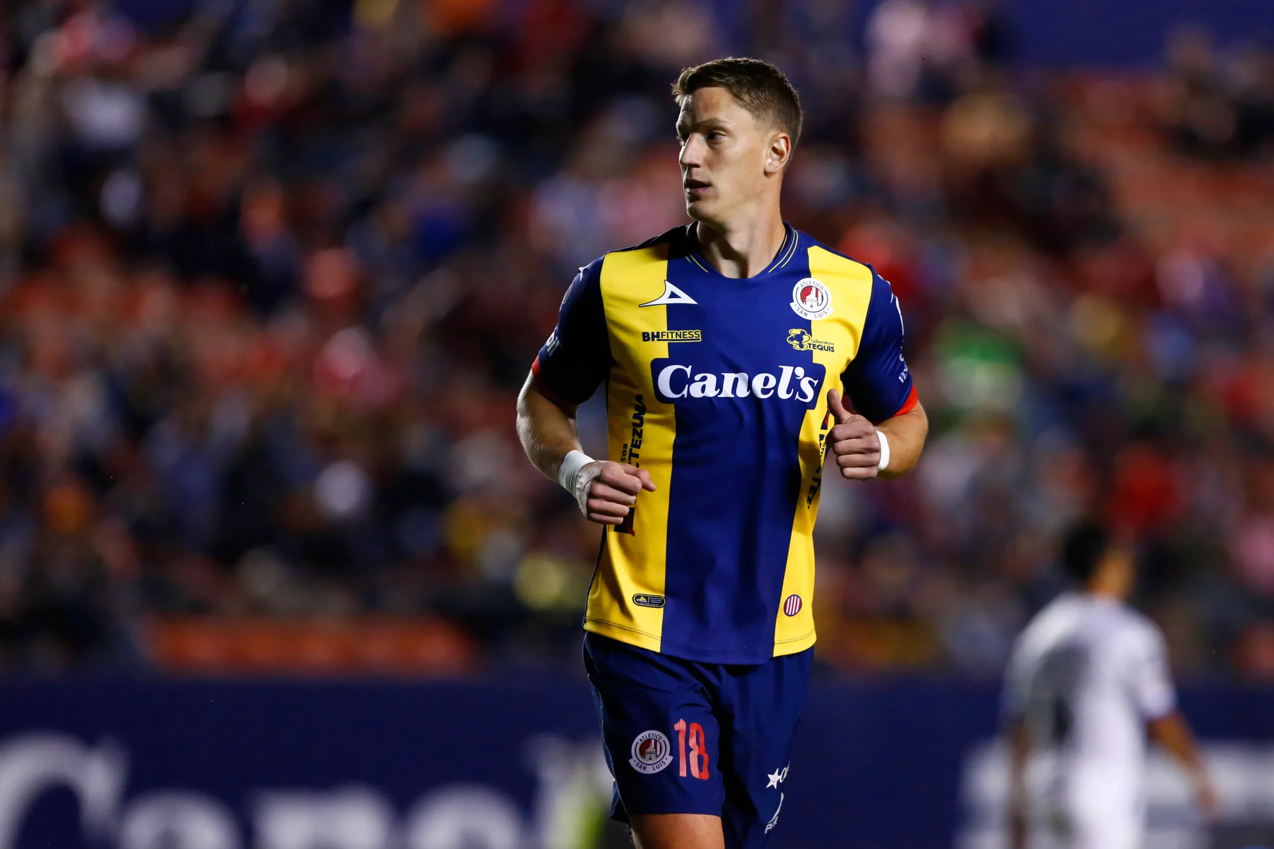 Vombergar em partida do Campeonato Mexicano. Photo by Leopoldo Smith/Getty Images