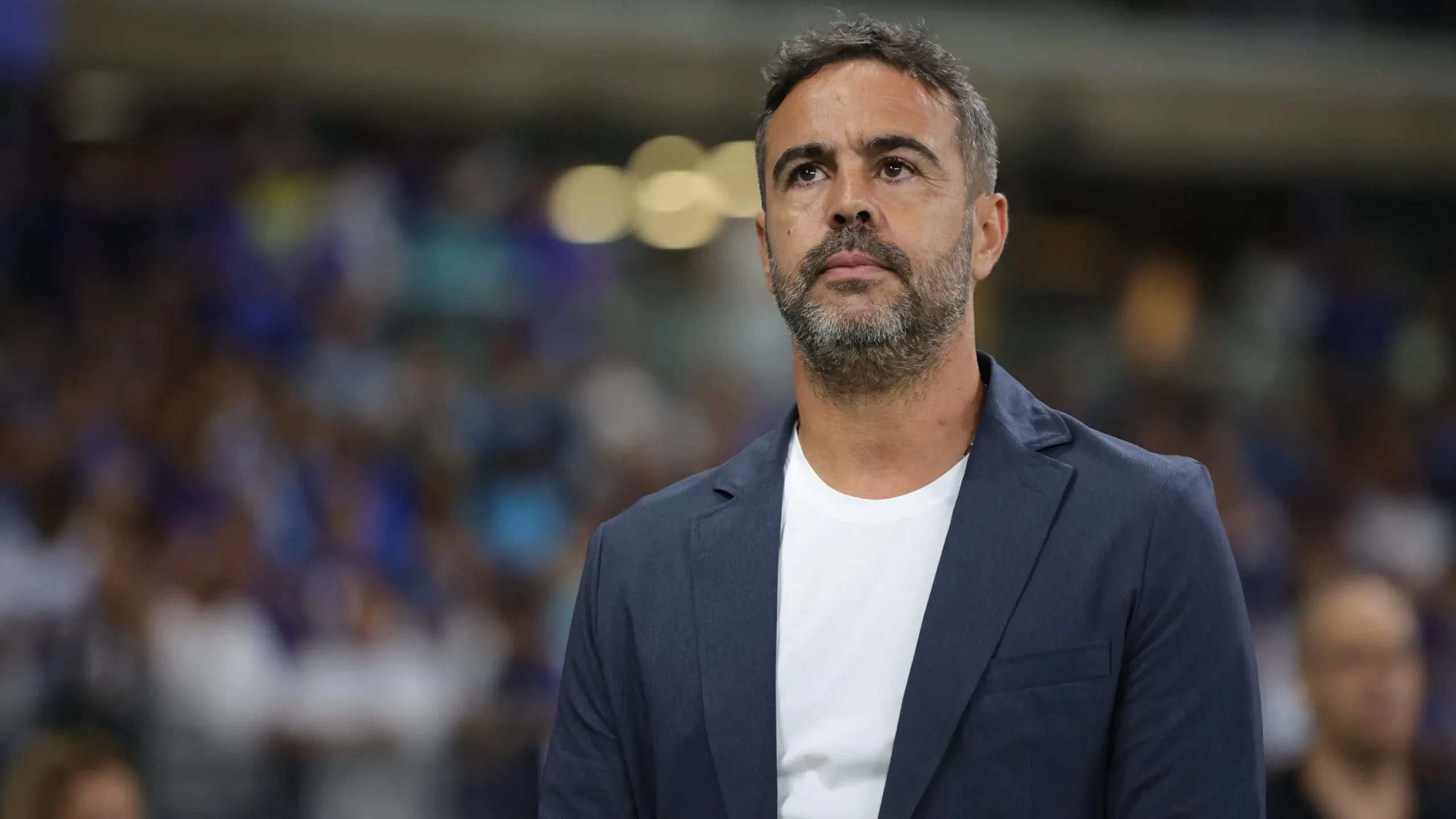 Artur Jorge terá que mexer no Cruzeiro para a próxima rodada do Brasileirão. Foto: Gilson Lobo/AGIF