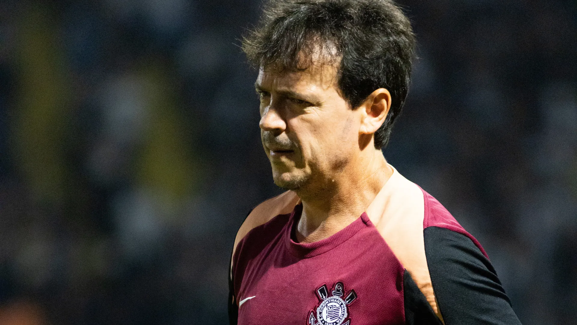 Fernando Diniz no comando do Corinthians – Foto: Thiago Vasconcelos Dos Santos/AGIF