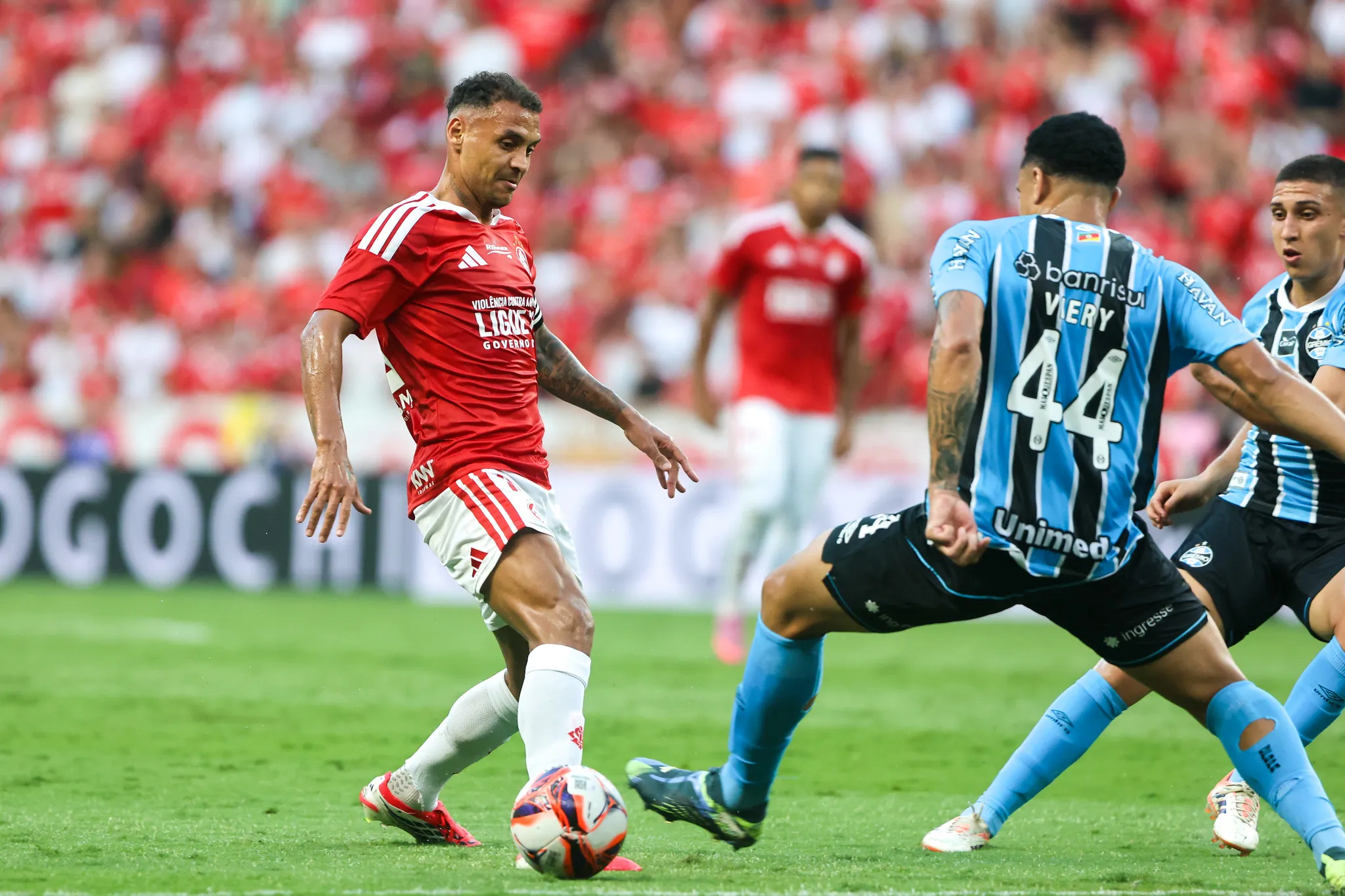 Alan Patrick pode reaparecer no time colorado no Grenal – Foto: Ricardo Duarte / Internacional