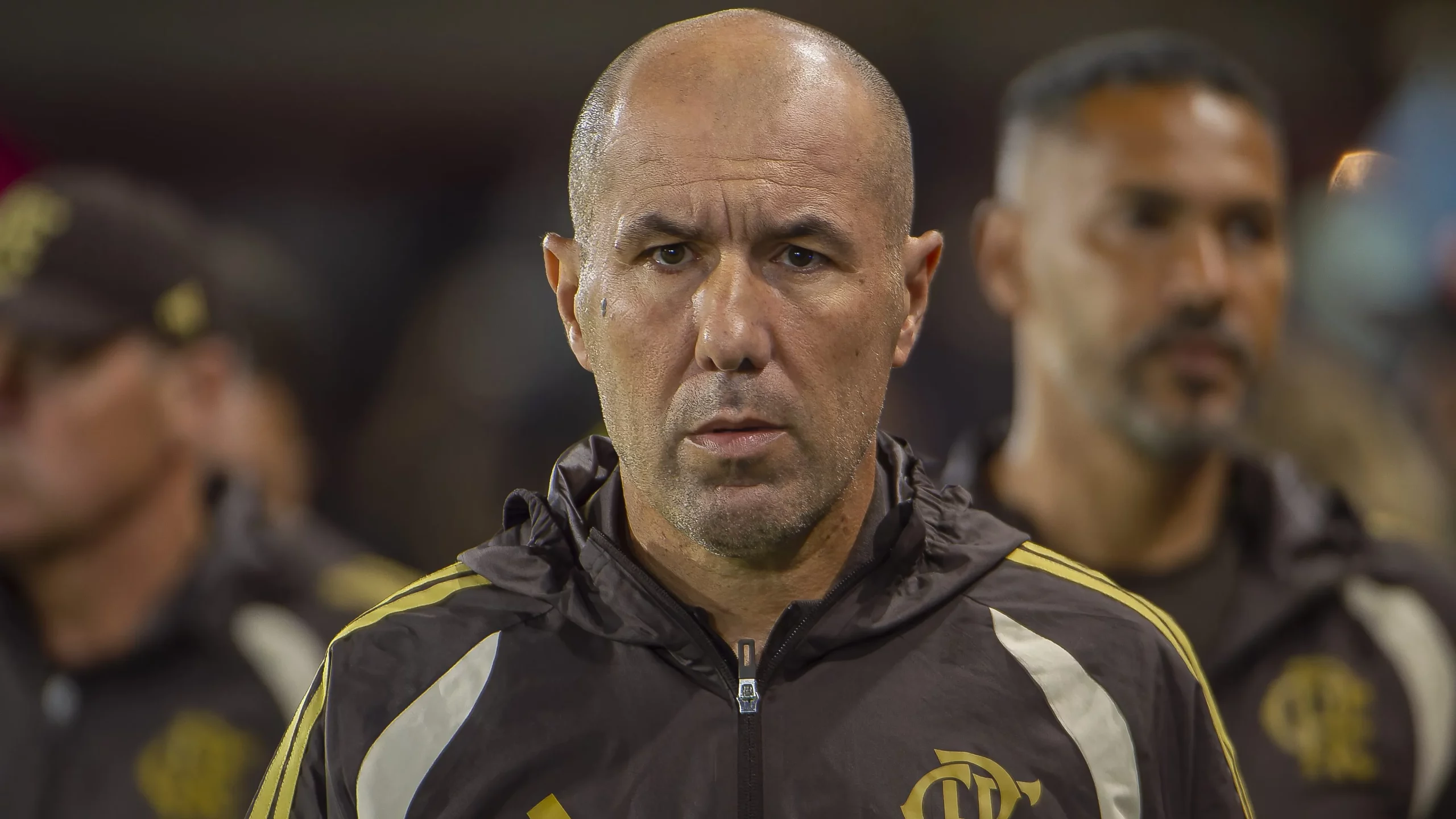Leonardo Jardim tecnico do Flamengo durante partida contra o Bragantino no estadio Cicero De Souza Marques pelo campeonato Brasileiro A 2026. Foto: Anderson Romao/AGIF