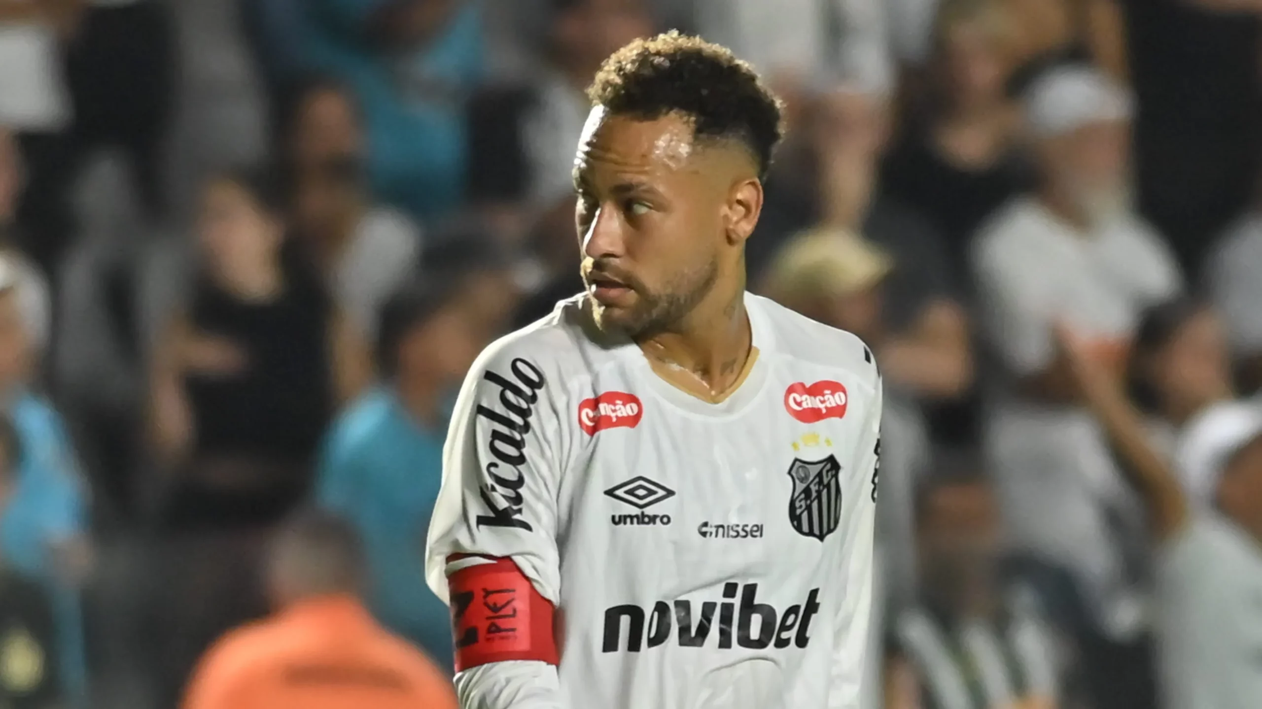 Neymar - Foto: Jota Erre/AGIF.