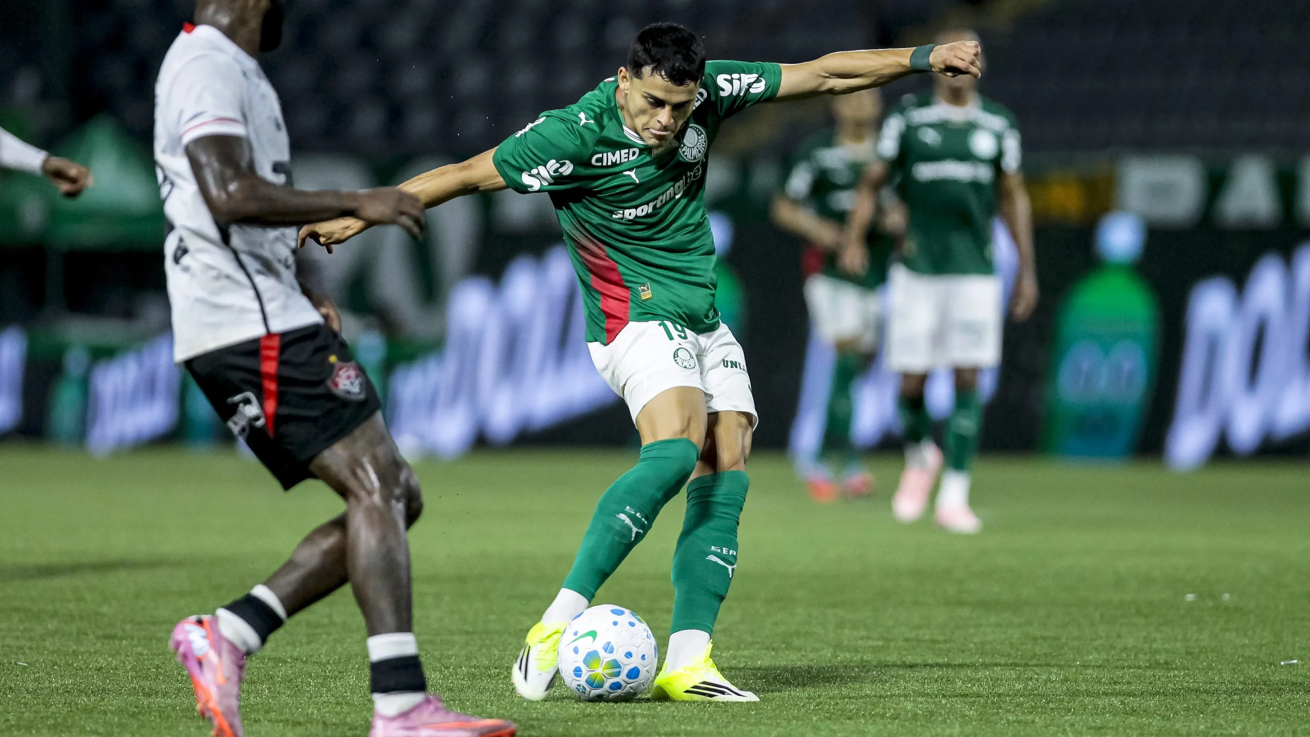 Ramón Sosa jogador do Palmeiras durante partida contra o Vitoria no estadio Arena Barueri pelo campeonato Brasileiro A 2026. Foto: Marco Miatelo/AGIF