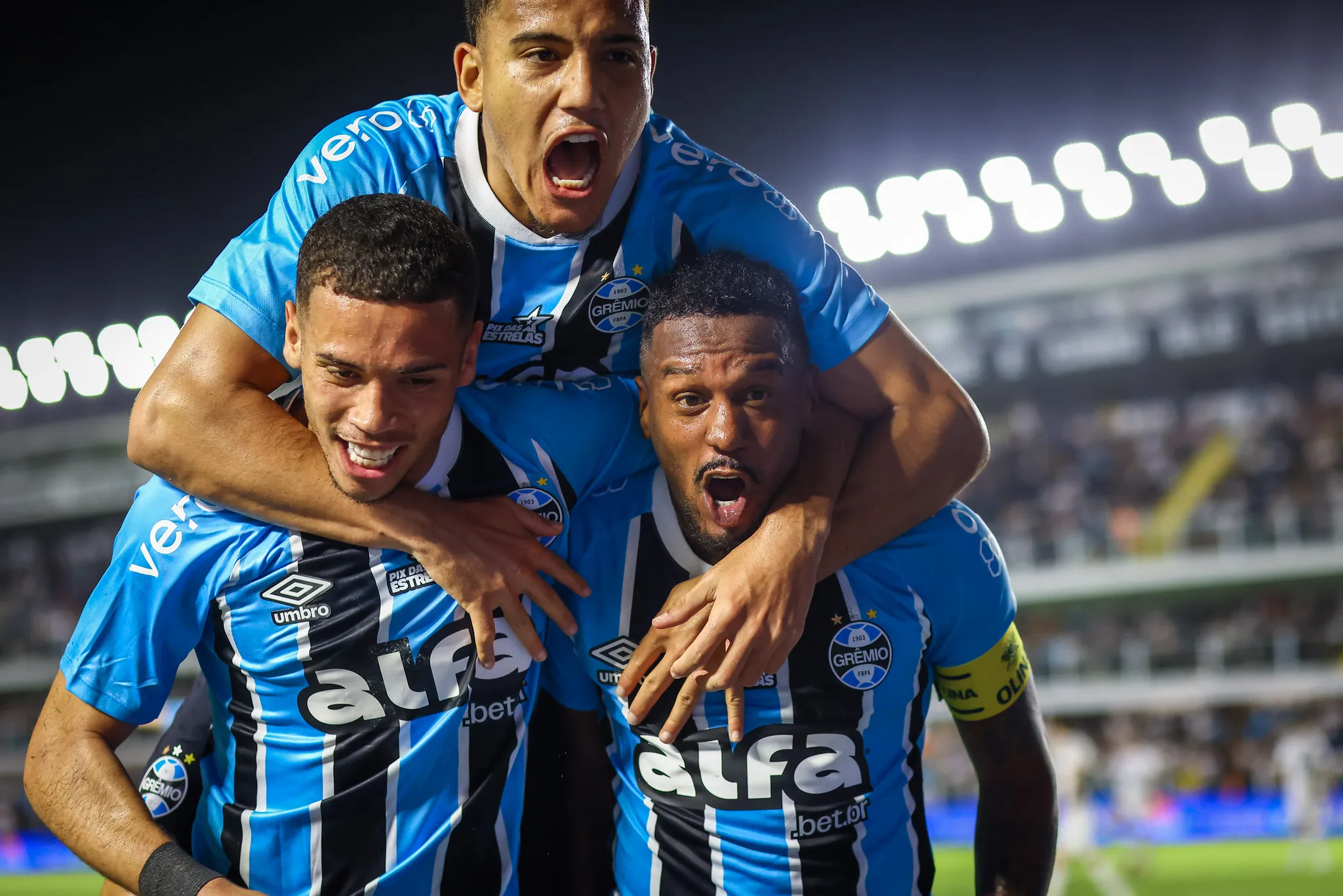 Último confronto deu empate por 1 a 1 na Vila Belmiro – Foto: Lucas Uebel/Grêmio FBPA