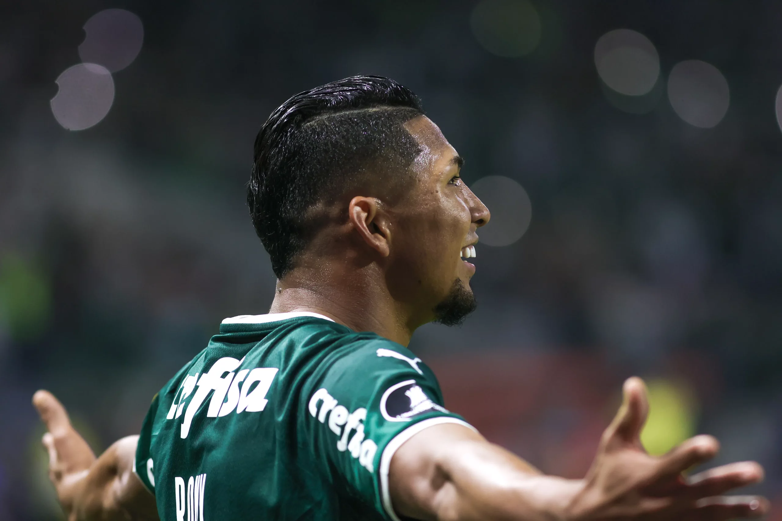 SP – Sao Paulo – 06/07/2022 – COPA LIBERTADORES 2022, PALMEIRAS X CERRO PORTENO – Rony jogador do Palmeiras comemora seu gol durante partida contra o Cerro Porteno no estadio Arena Allianz Parque pelo campeonato Copa Libertadores 2022. Foto: Marcello Zambrana/AGIF