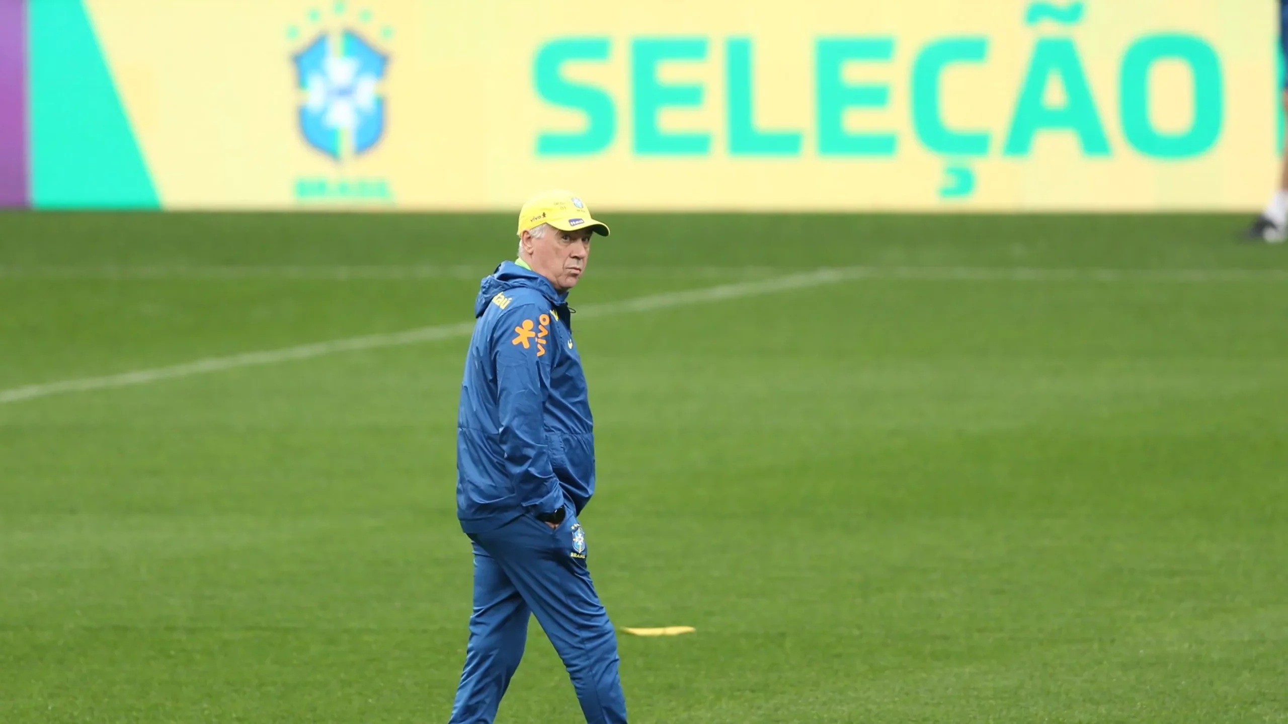 Ancelotti vai para seu primeiro Mundial como técnico. Foto: Marlon Costa/AGIF