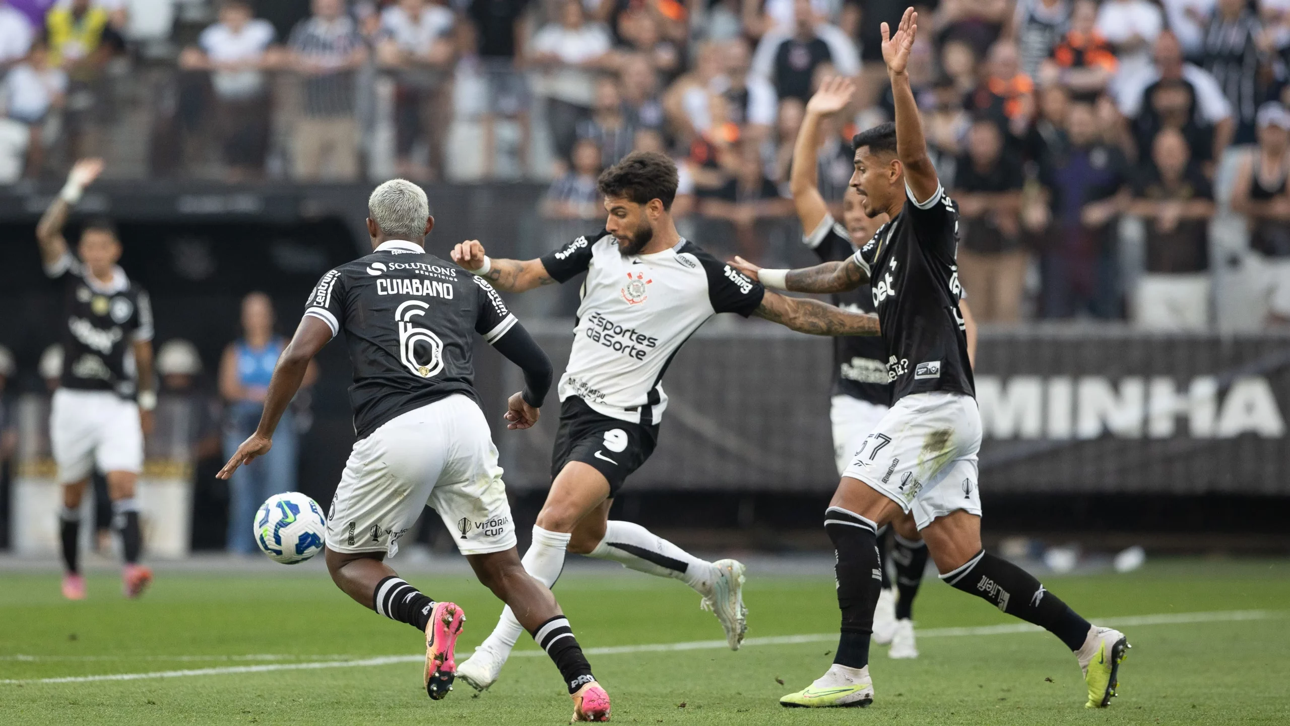 Botafogo x Corinthians. Foto: Joisel Amaral/AGIF