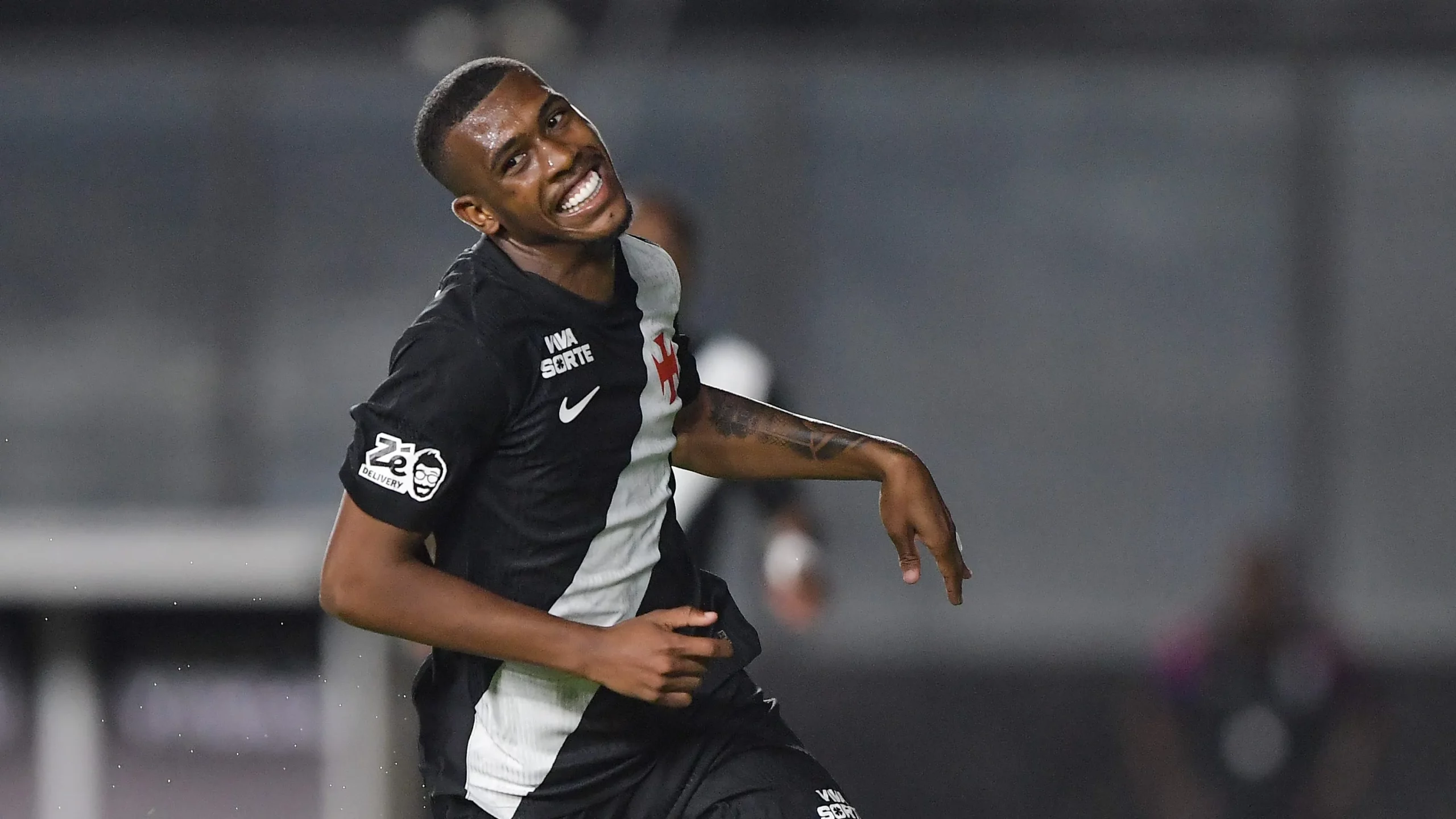 Rayan brilhou de forma meteórica pelo Vasco. Foto: Thiago Ribeiro/AGIF