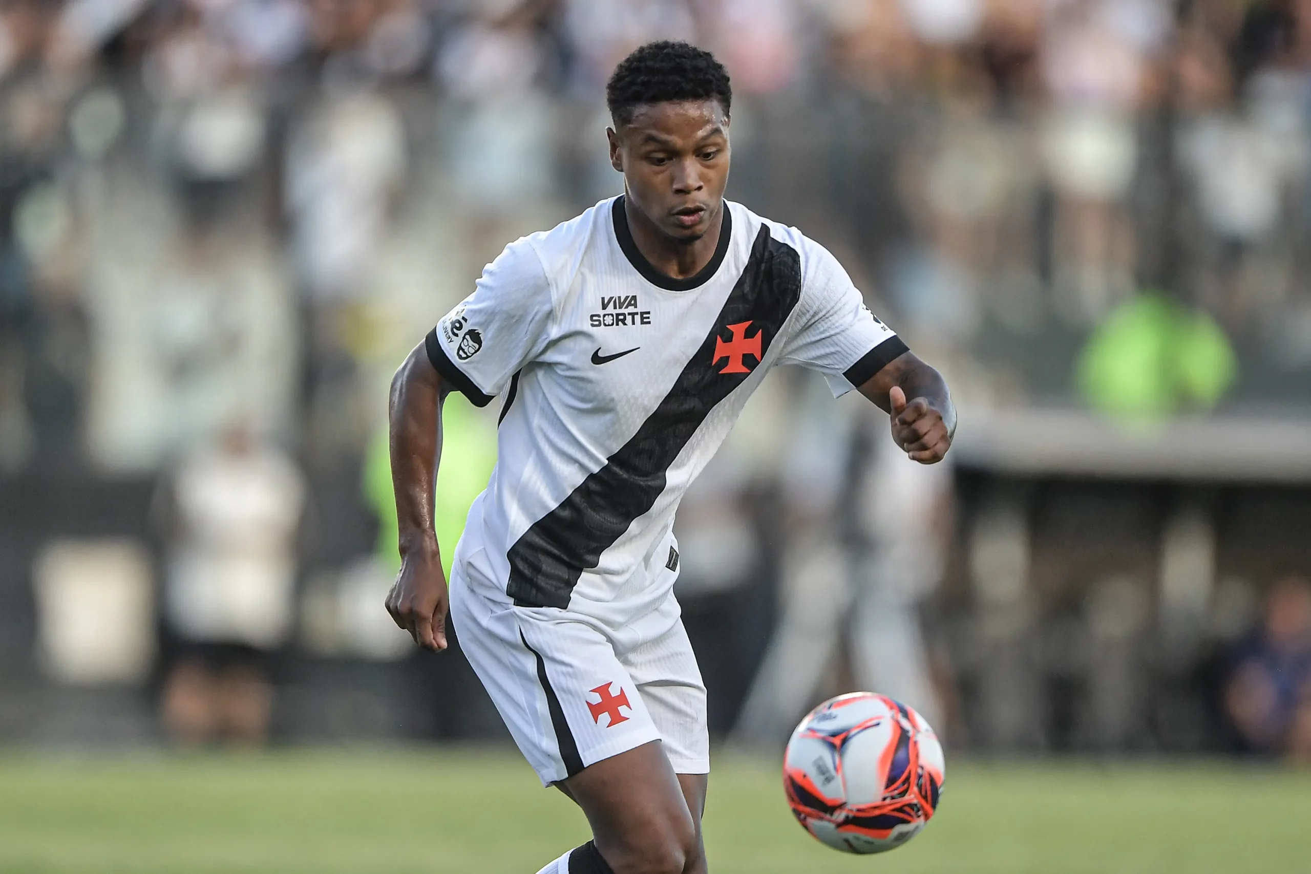 Matheus Franca jogador do Vasco durante partida contra o Nova Iguacu no estadio Sao Januario pelo campeonato Carioca 2026. Foto: Thiago Ribeiro/AGIF