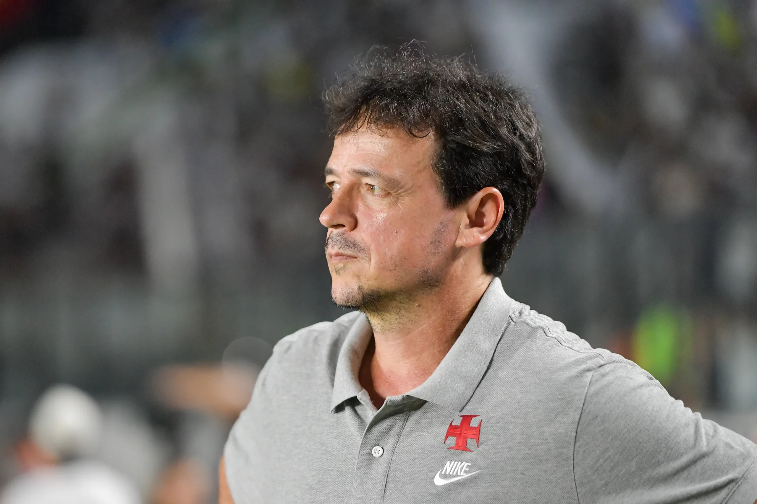 Fernando Diniz tecnico do Vasco durante partida contra o Volta Redonda no estadio Sao Januario pelo campeonato Carioca 2026. Foto: Thiago Ribeiro/AGIF