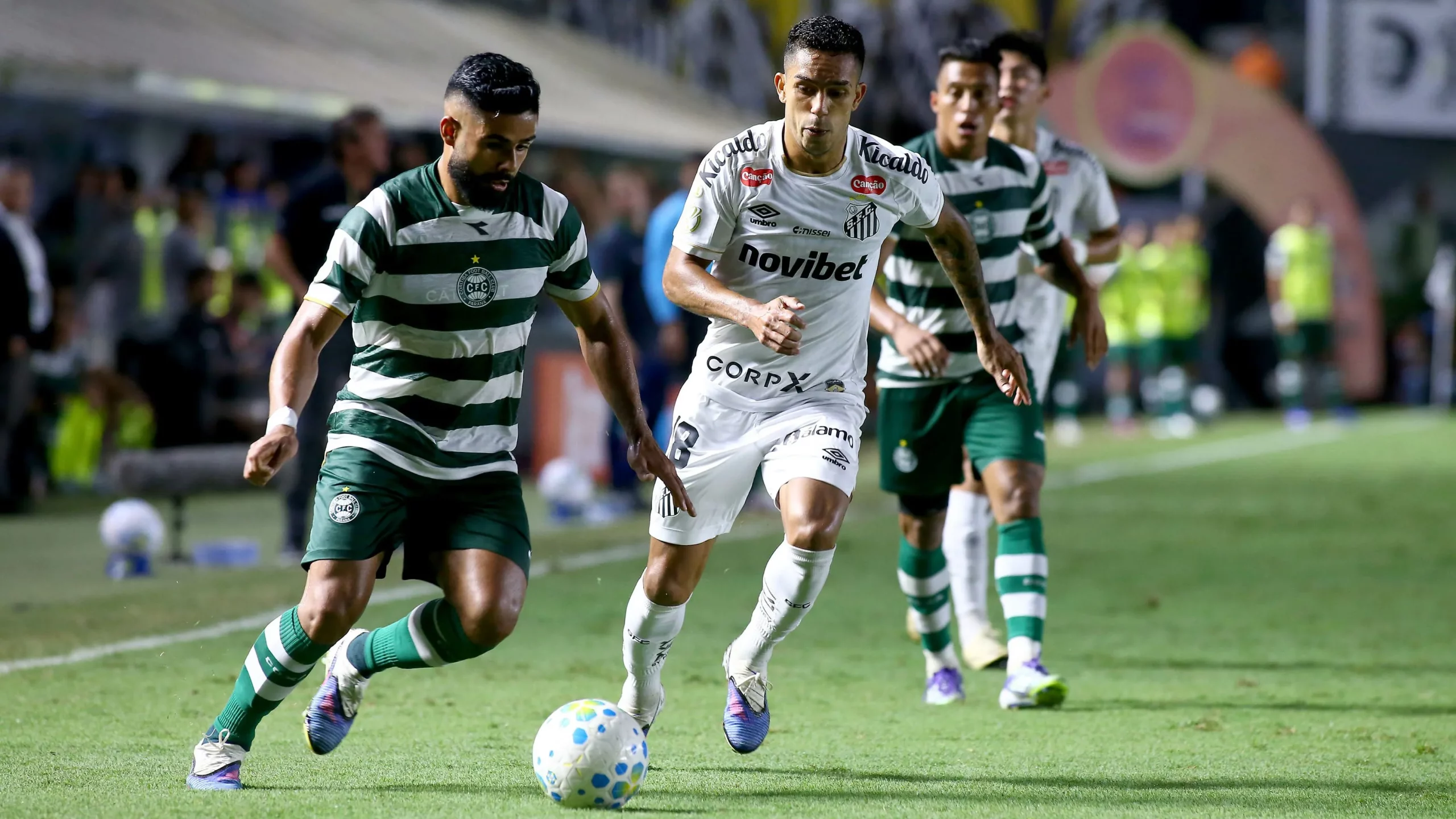 Santos x Coritiba. Foto: Mauricio De Souza/AGIF
