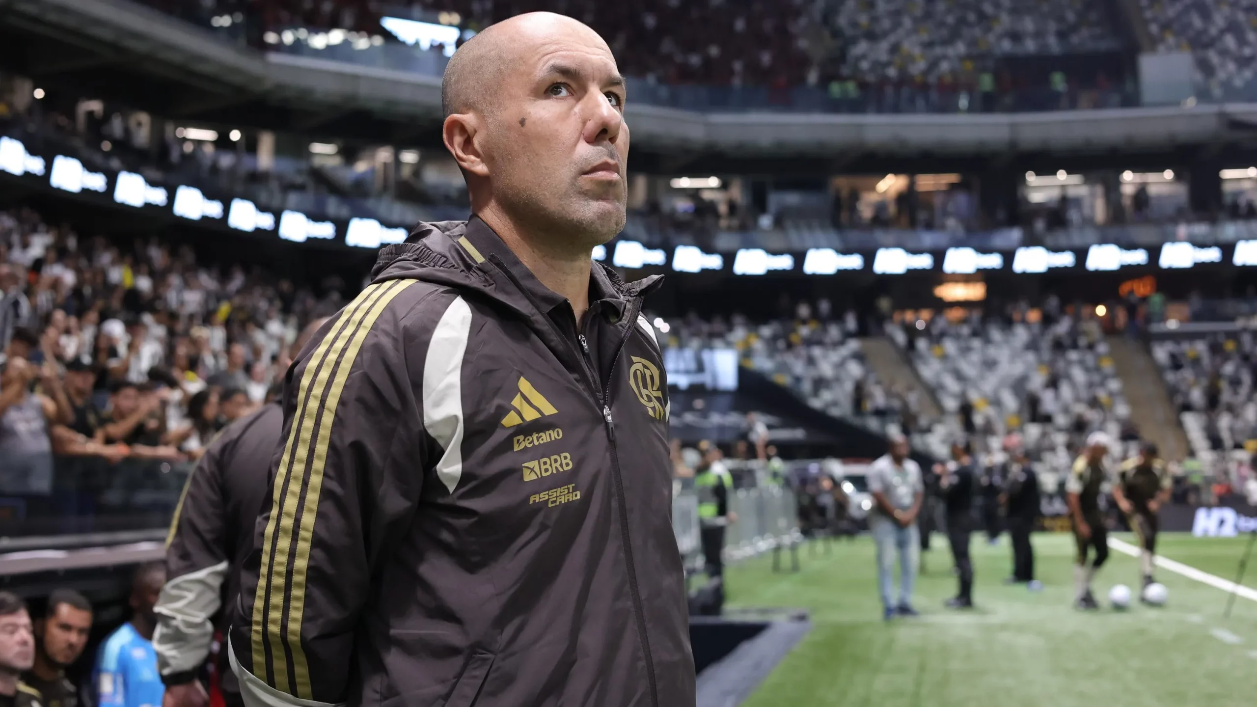 Leonardo Jardim técnico do Flamengo durante partida – Foto: Gilson Lobo/AGIF