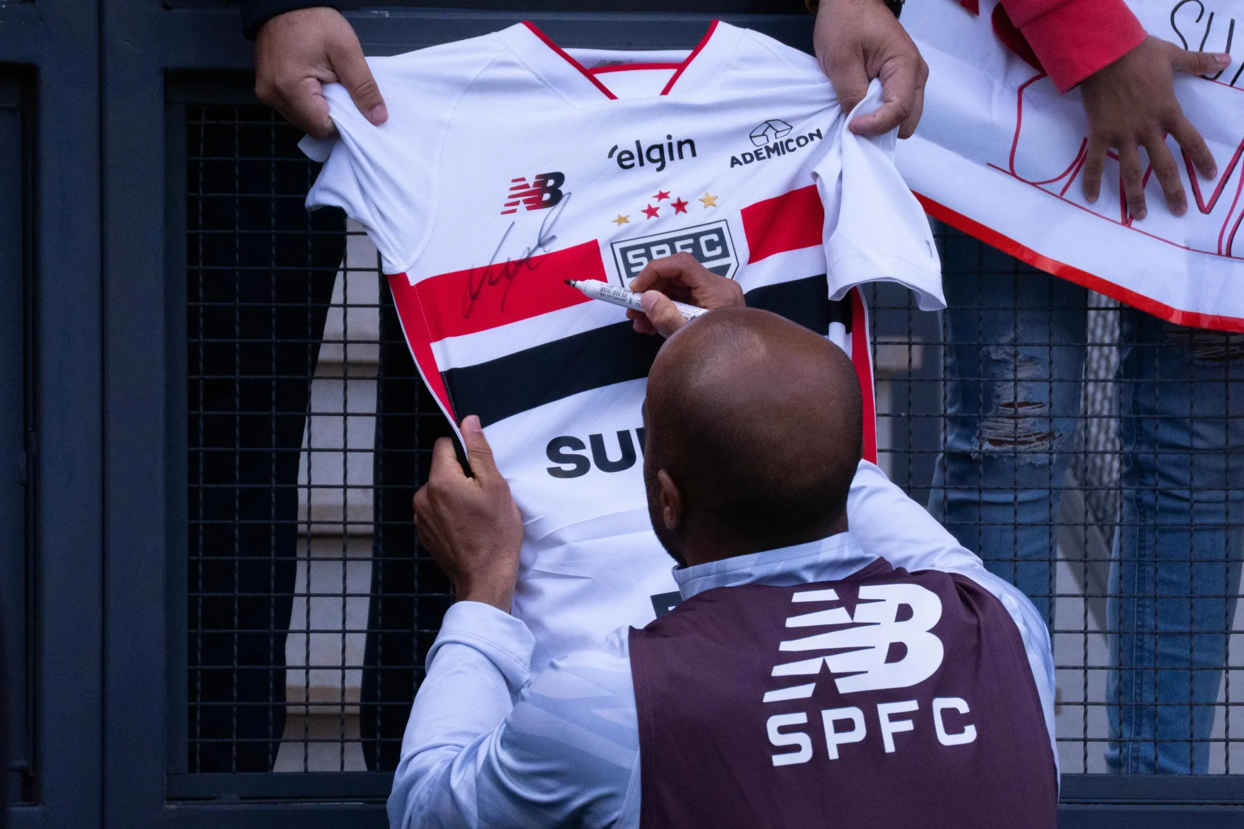 BRASILEIRO A 2026, SÃO PAULO X BAHIA – Lucas Moura jogador do São Paulo durante partida contra o Bahia no estádio Cícero De Souza Marques pelo campeonato Brasileiro A 2026. Foto: Vitor Bitencourt/RP FOTOPRESS/AGIF
