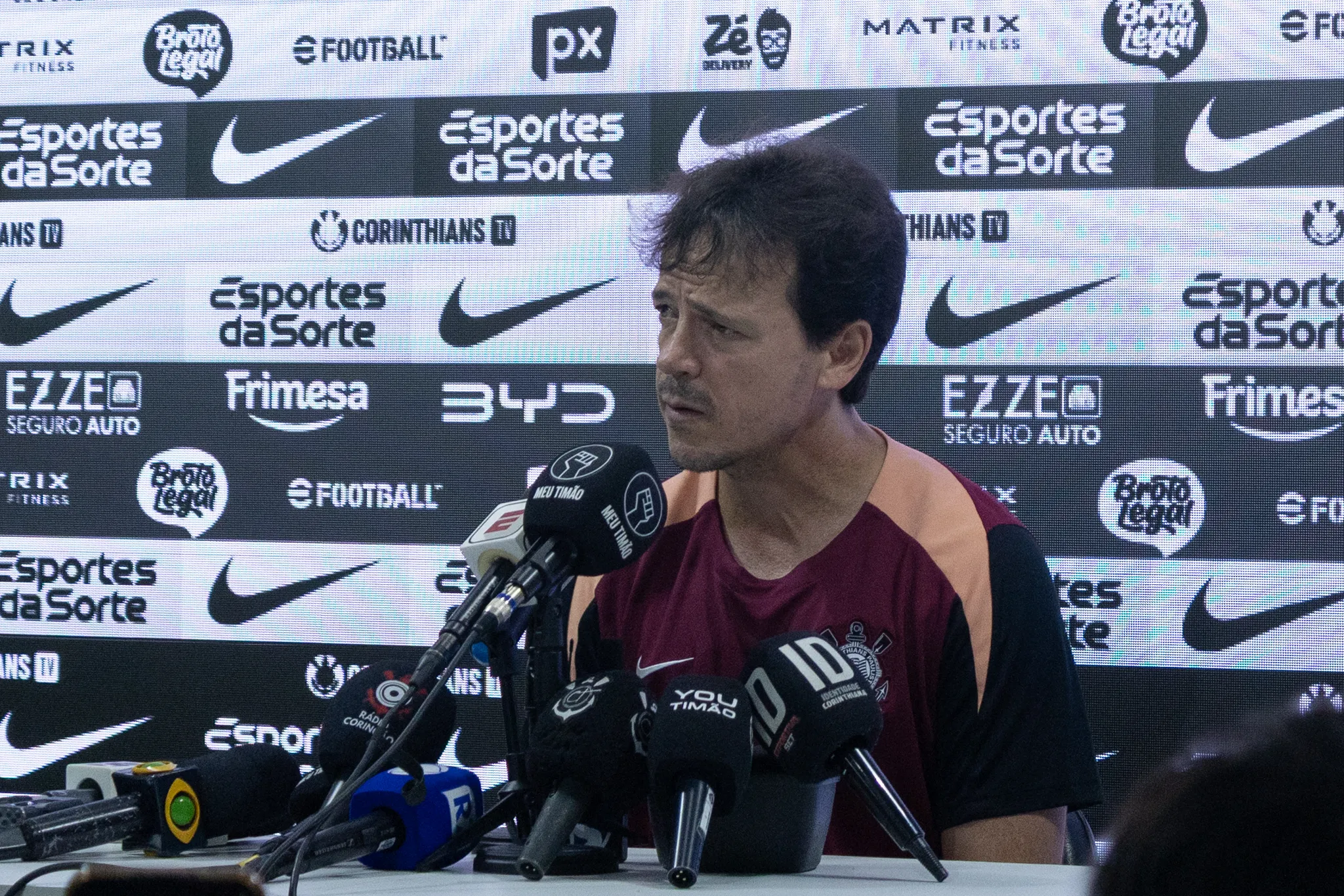 SP – MIRASSOL – 03/05/2026 – BRASILEIRO A 2026, MIRASSOL X CORINTHIANS – FERNANDO DINIZ  técnico do Corinthians durante partida contra o Mirassol no estádio Jose Maria de Campos Maia pelo campeonato Brasileiro A 2026. Foto: HUGO NEVES /RP FOTOPRESS/AGIF