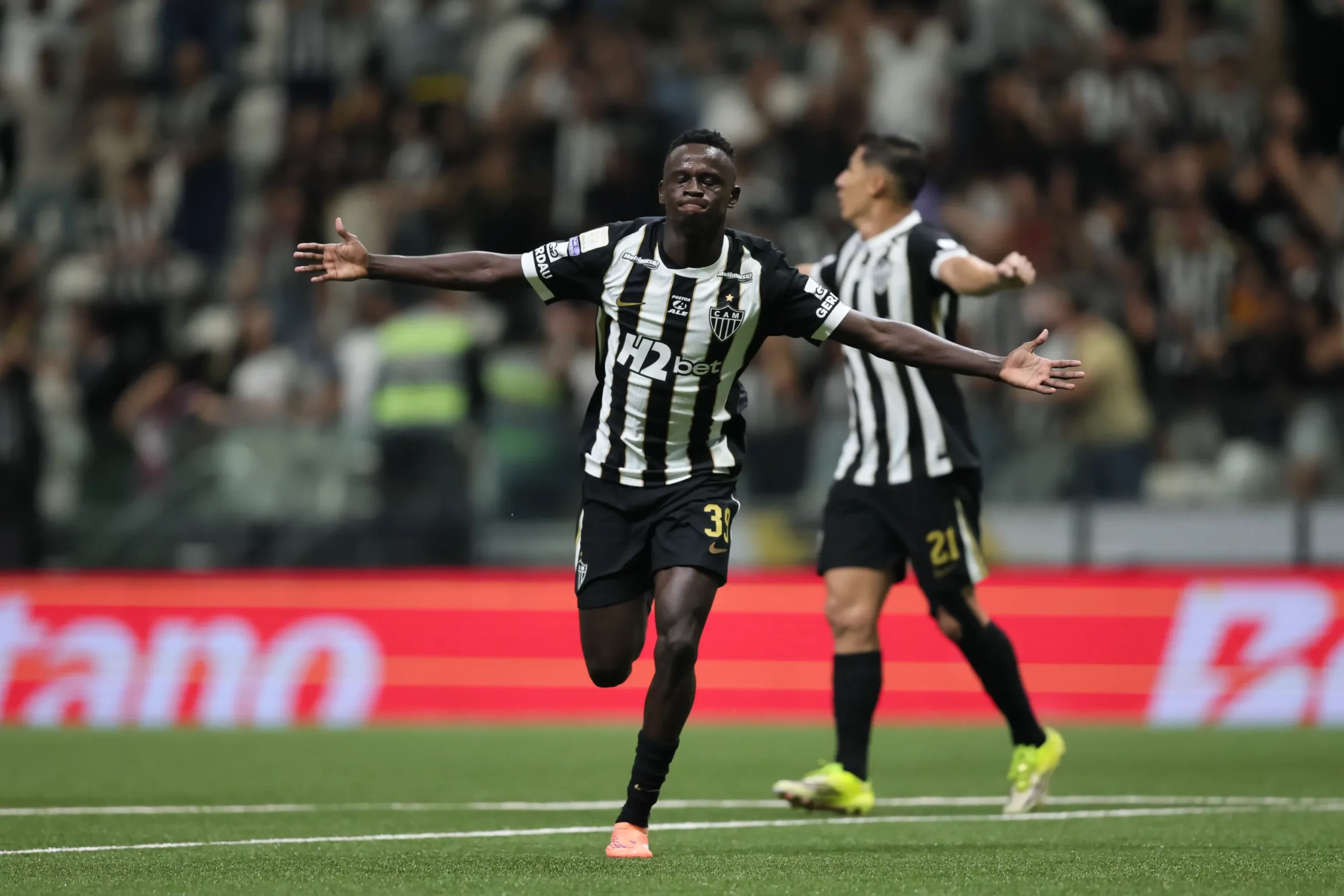 MG – BELO HORIZONTE – 16/05/2026 – BRASILEIRO A 2026, ATLETICO-MG X MIRASSOL – Cisse jogador do Atletico-MG comemora seu gol durante partida contra o Mirassol no estadio Arena MRV pelo campeonato Brasileiro A 2026. Foto: Gilson Lobo/AGIF