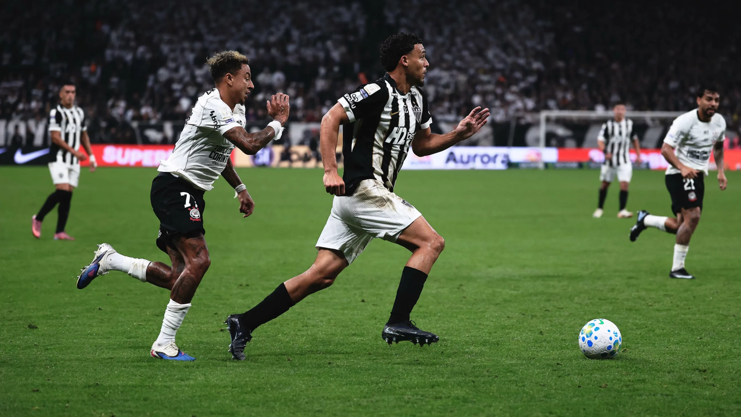 Corinthians x Atlético-MG - Foto: Ettore Chiereguini/AGIF.