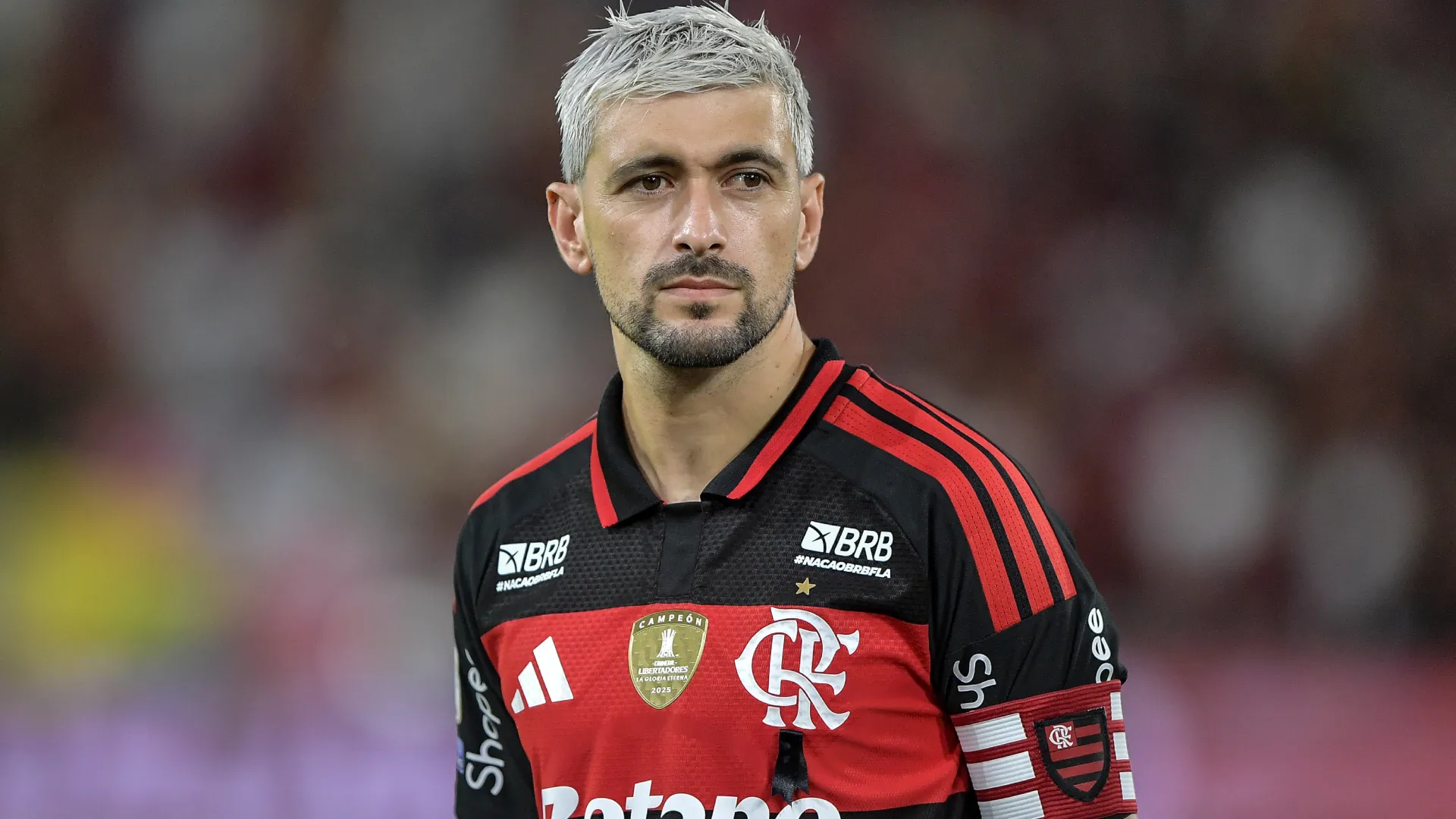 Arrascaeta jogador do Flamengo durante partida – Foto: Thiago Ribeiro/AGIF