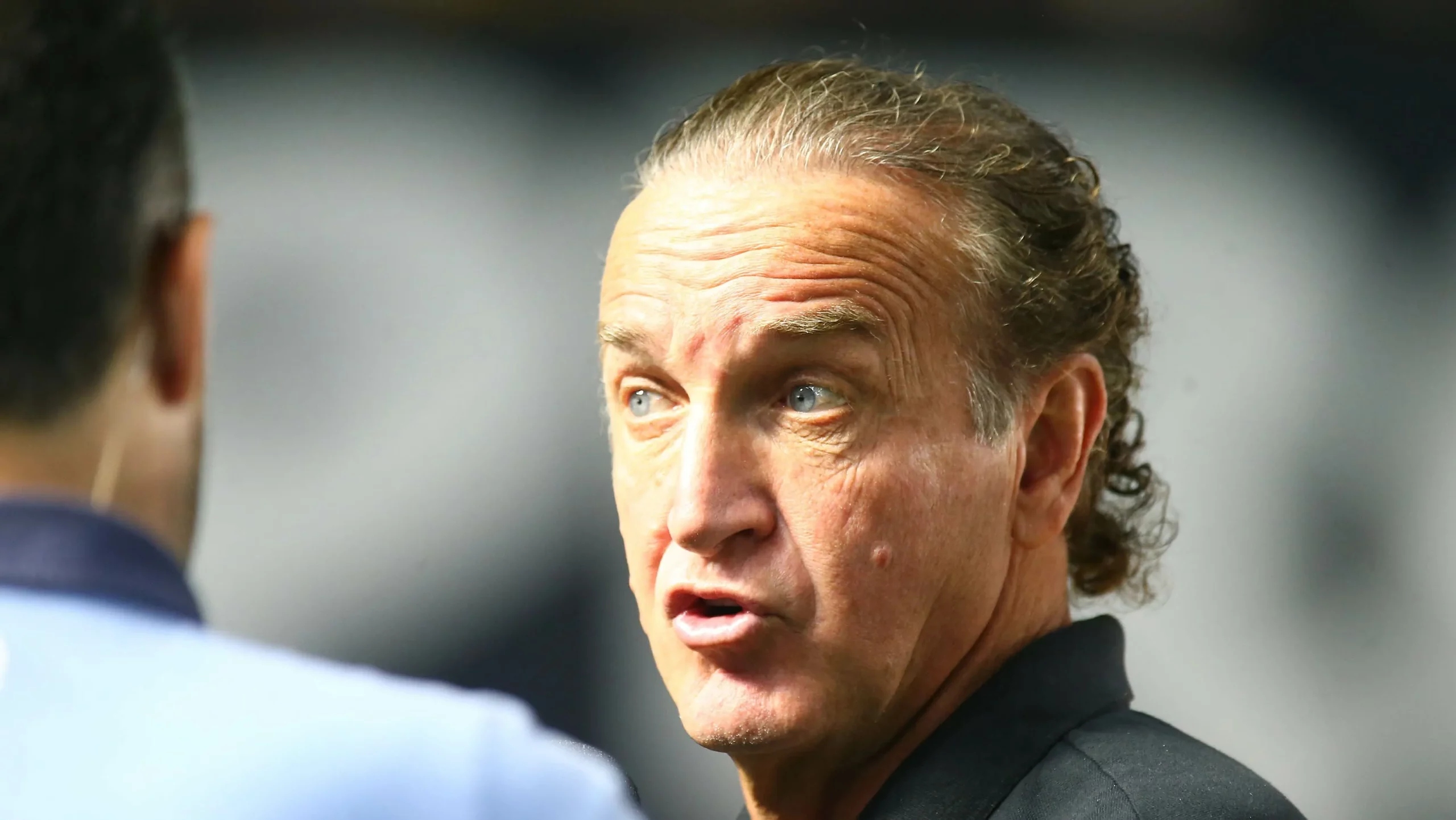Foto: Mauricio De Souza/AGIF – Cuca, técnico do Santos, durante jogo na Vila Belmiro contra o Galo.
