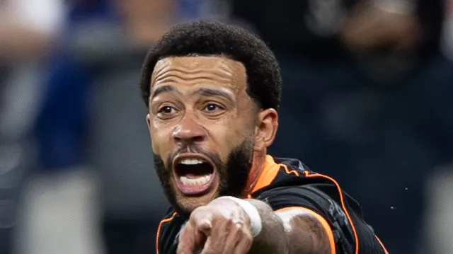 Memphis Depay jogador do Corinthians lamenta durante partida contra o Atletico-MG no estadio Arena Corinthians pelo campeonato Brasileiro A 2025. Foto: Joisel Amaral/AGIF