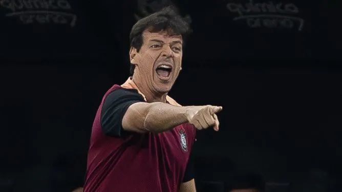 Fernando Diniz Silva técnico do Corinthians durante partida contra o Barra. Foto: Joisel Amaral/AGIF