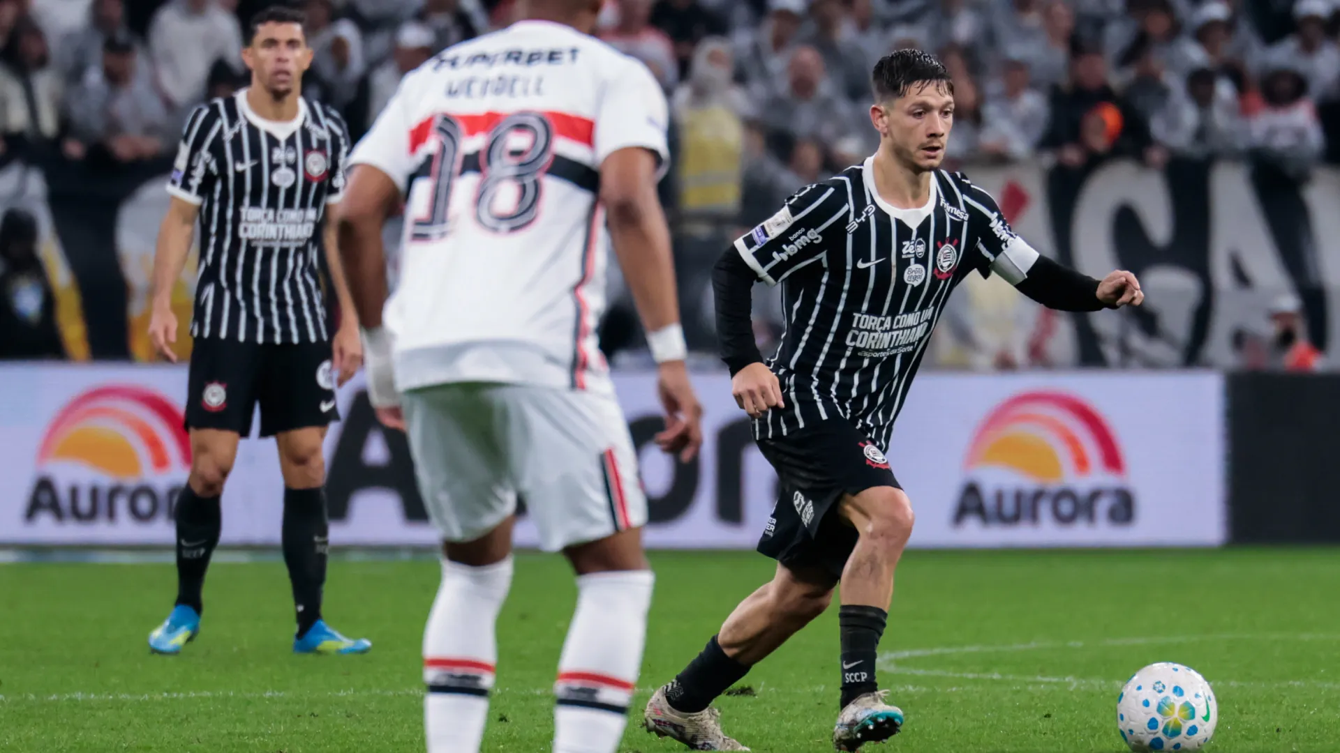 Garro em ação pelo Corinthians no Majestoso – Foto: Marcello Zambrana/AGIF