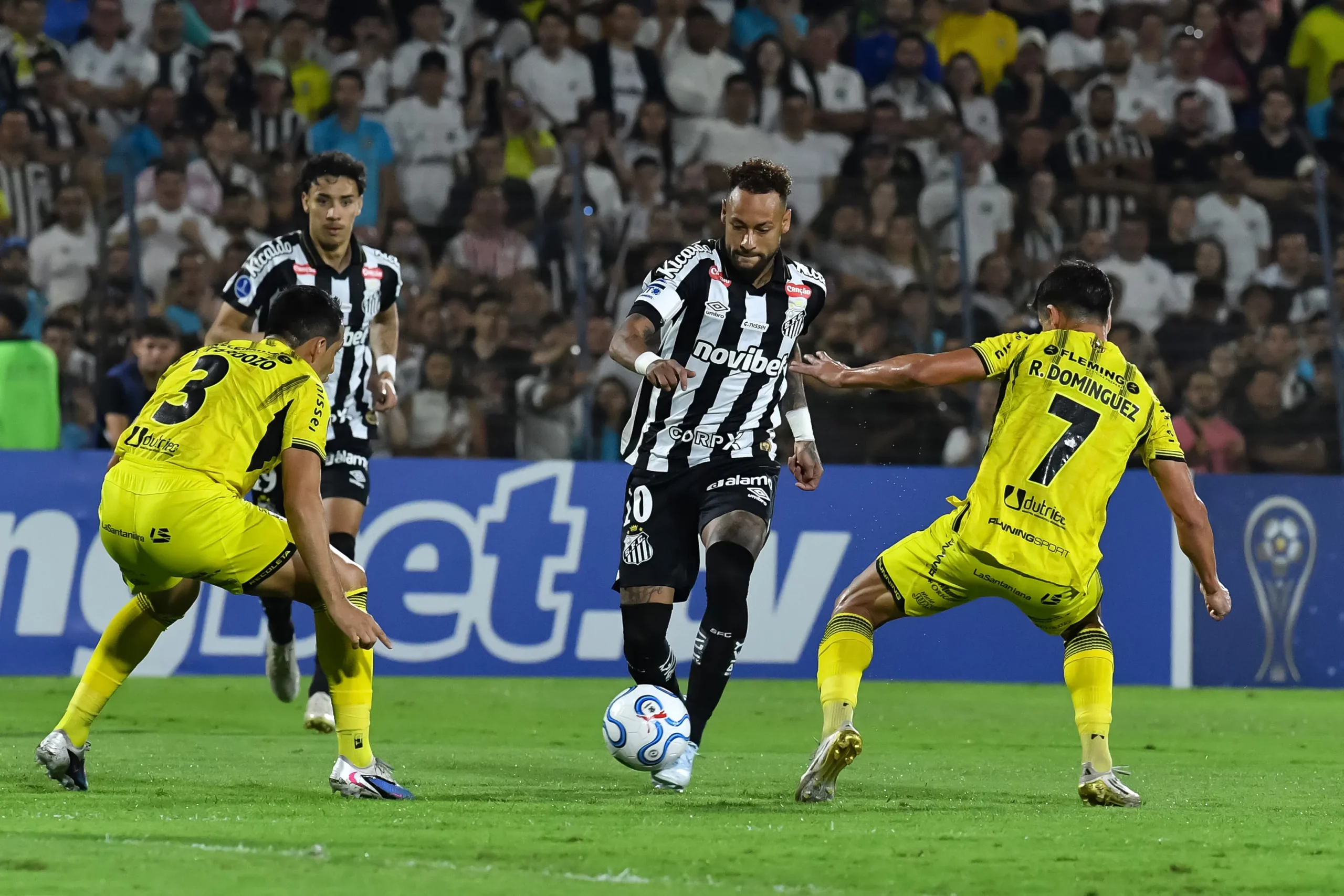 Deportivo Recoleta x Santos terminou empatado. (Photo by Christian Alvarenga/Getty Images)