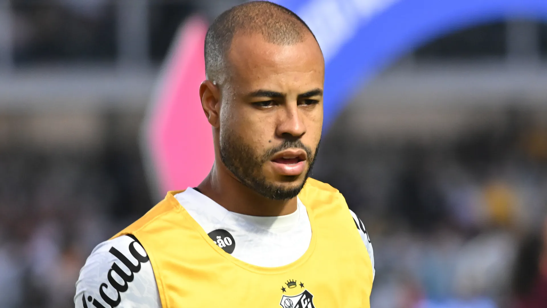 Mayke pode ser relacionado para Coritiba x Santos – Foto: Jota Erre/AGIF