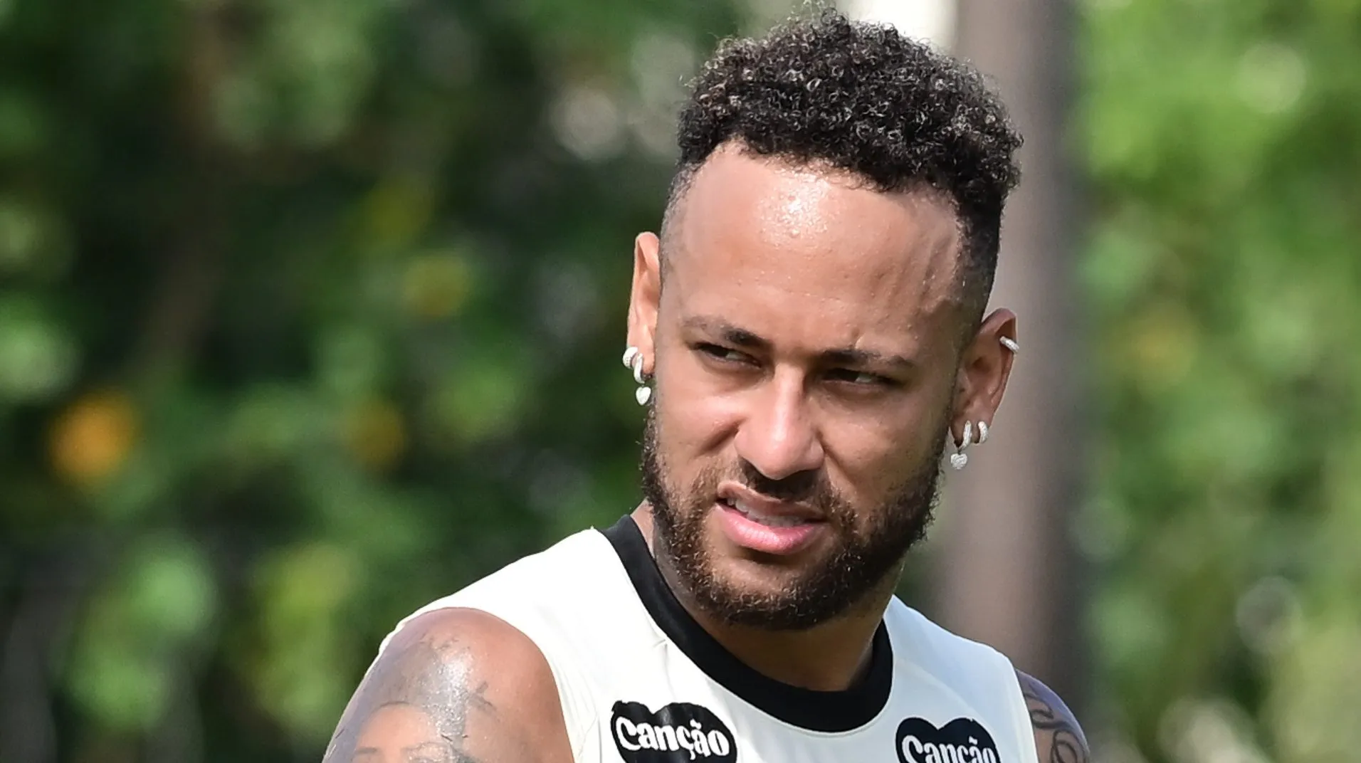 SP – SANTOS – 17/04/2026 – SANTOS, TREINO – Neymar jogador do Santos durante treino no Centro de Treinamento CT Rei Pele. Foto: Jota Erre/AGIF