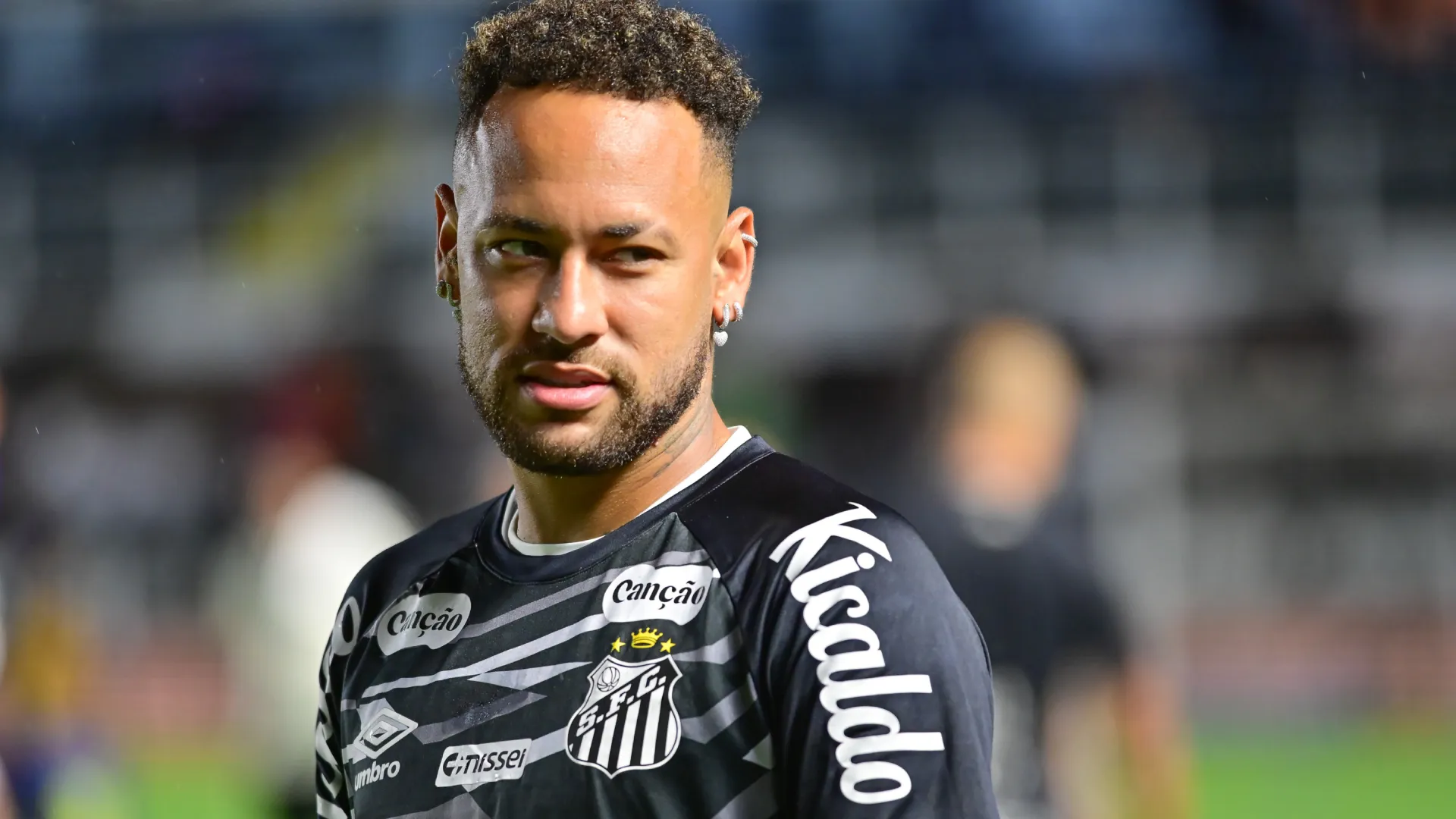 Neymar - Foto: Jota Erre/AGIF.