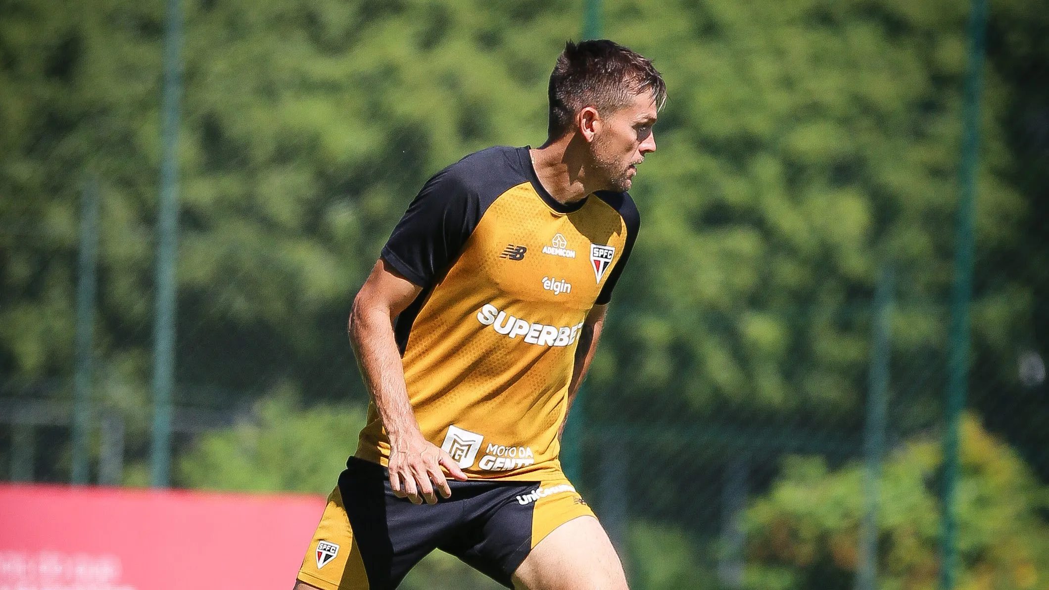 Zagueiro tem contrato até dezembro – Foto: Erico Leonan / São Paulo FC