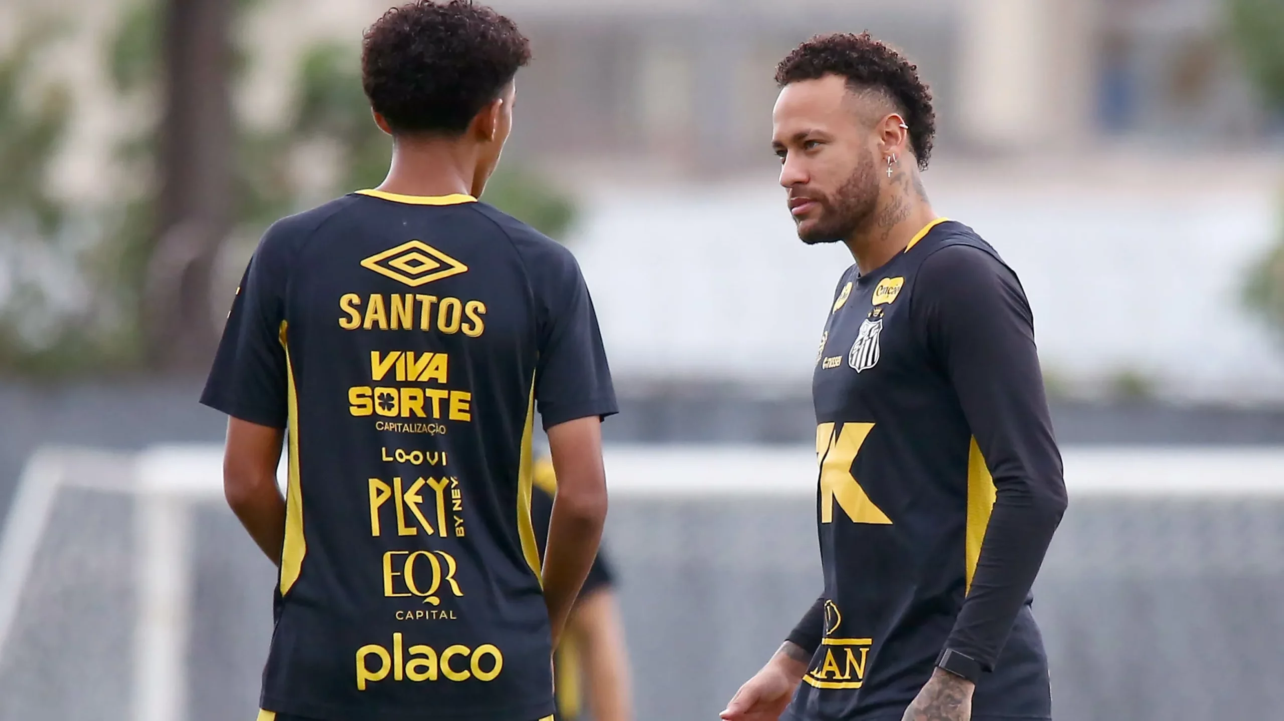Robinho Jr. e Neymar. Foto: Mauricio De Souza/AGIF
