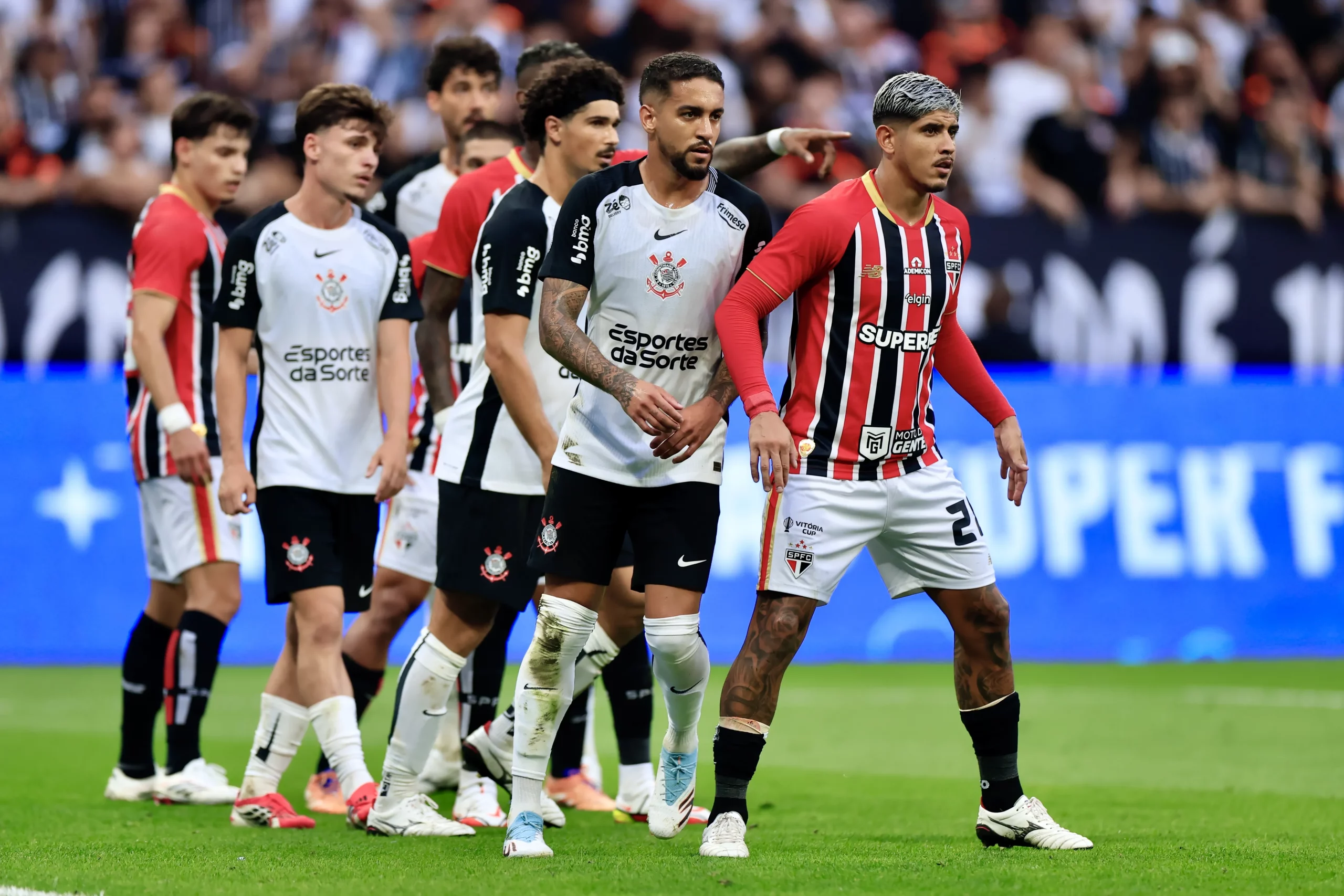 Allan Franco, jogador do São Paulo durante partida contra o Corinthians no estadio Arena Corinthians pelo campeonato Paulista 2026. Foto: Marcello Zambrana/AGIF