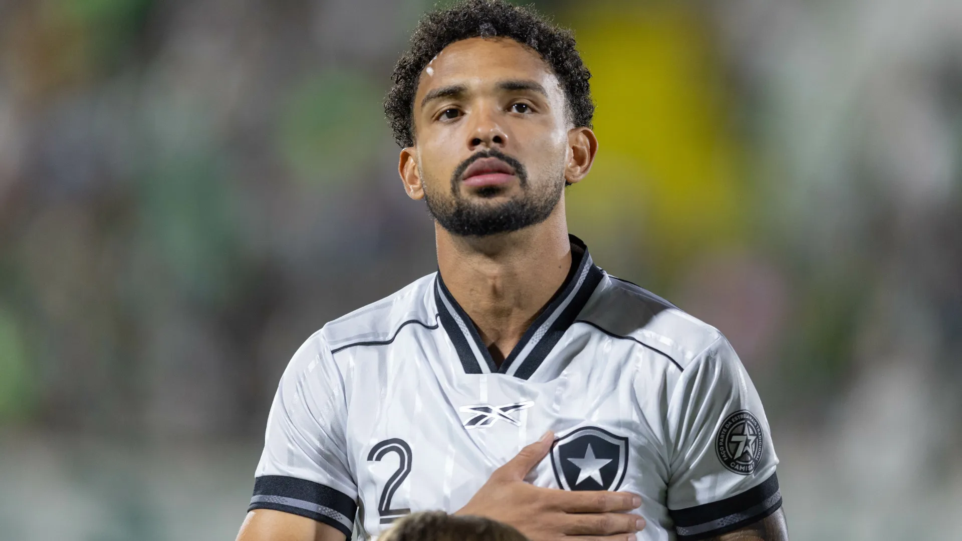 Vitinho, do Botafogo, mira a vaga para a Copa do Mundo – Foto: Liamara Polli/AGIF