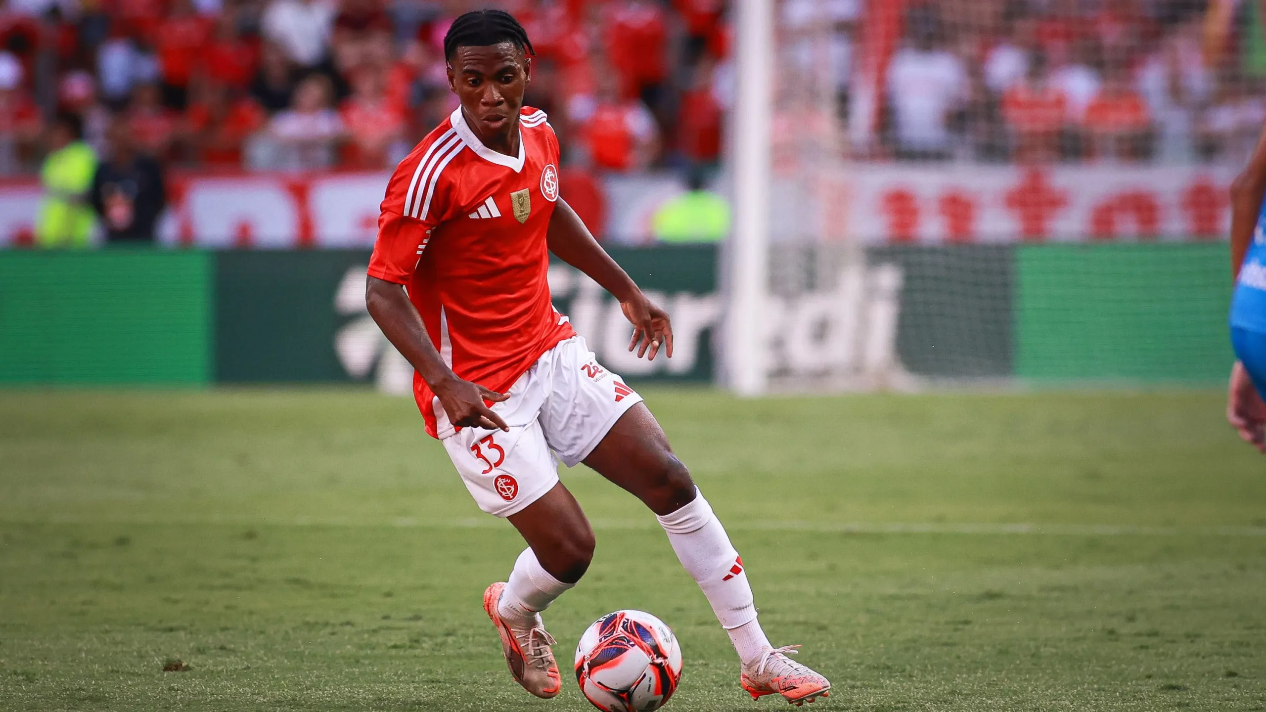 Benjamin jogador do Internacional durante partida contra o Novo Hamburgo no estadio Beira-Rio pelo campeonato Gaucho 2026. Foto: Maxi Franzoi/AGIF