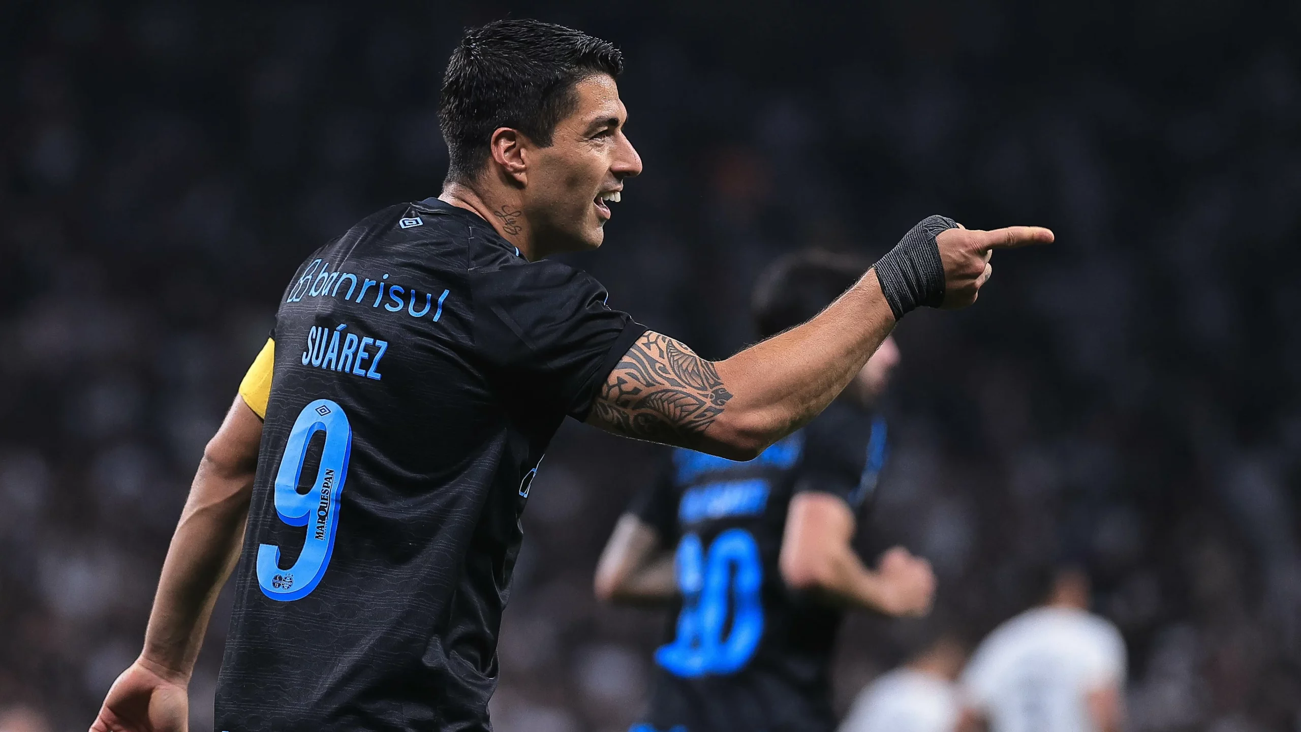 Suarez jogador do Gremio comemora seu gol durante partida contra o Corinthians no estadio Arena Corinthians pelo campeonato Brasileiro A 2023. Foto: Ettore Chiereguini/AGIF