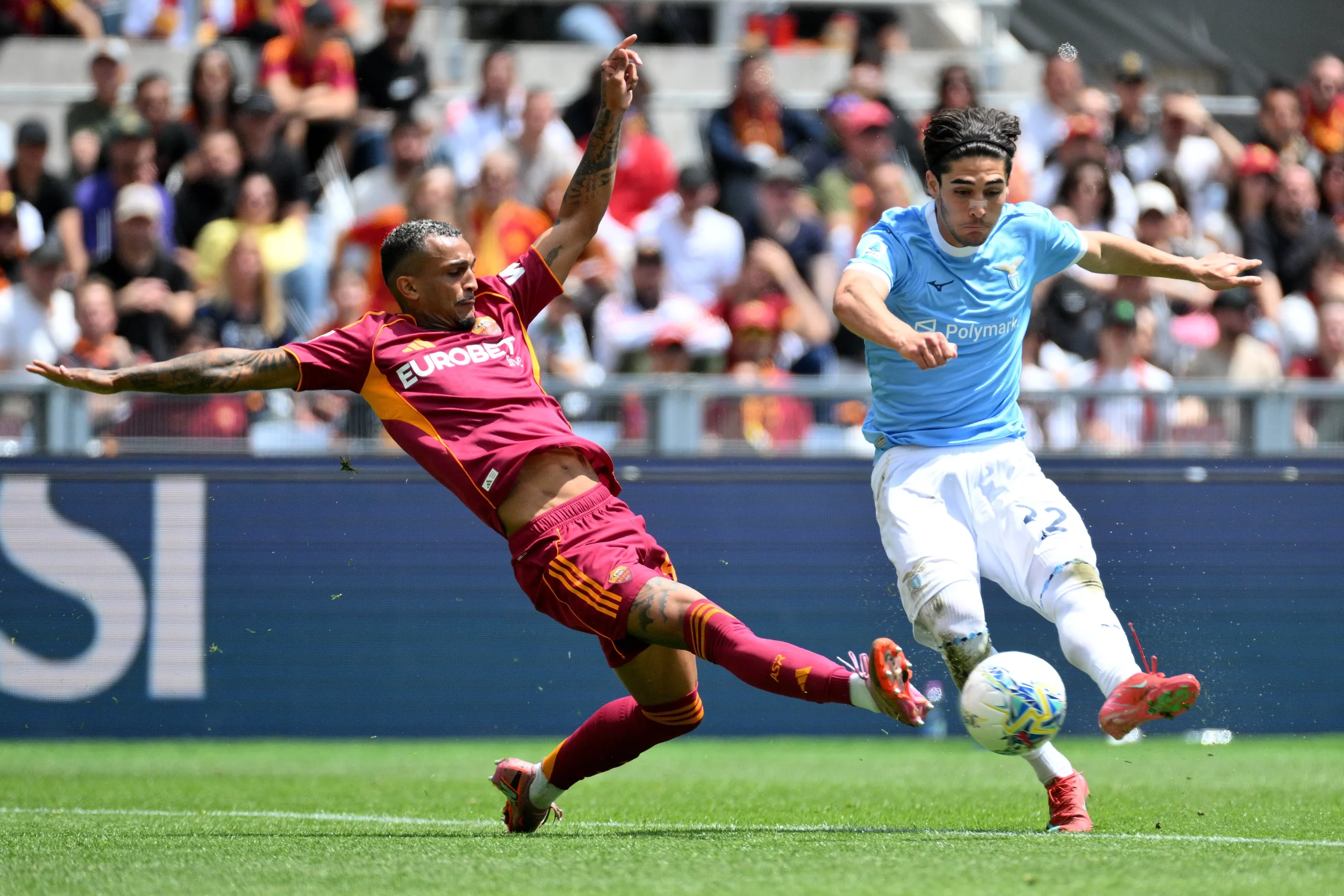 ROME, ITALY – MAY 17: Matteo Cancellieri of SS Lazio compete for the ball with Vinicius Wesley of AS Roma during the Serie A match between AS Roma and SS Lazio at Stadio Olimpico on May 17, 2026 in Rome, Italy. (Photo by Marco Rosi – SS Lazio/Getty Images)