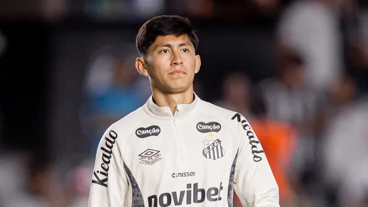 Miguelito durante partida diante do EC Vitória